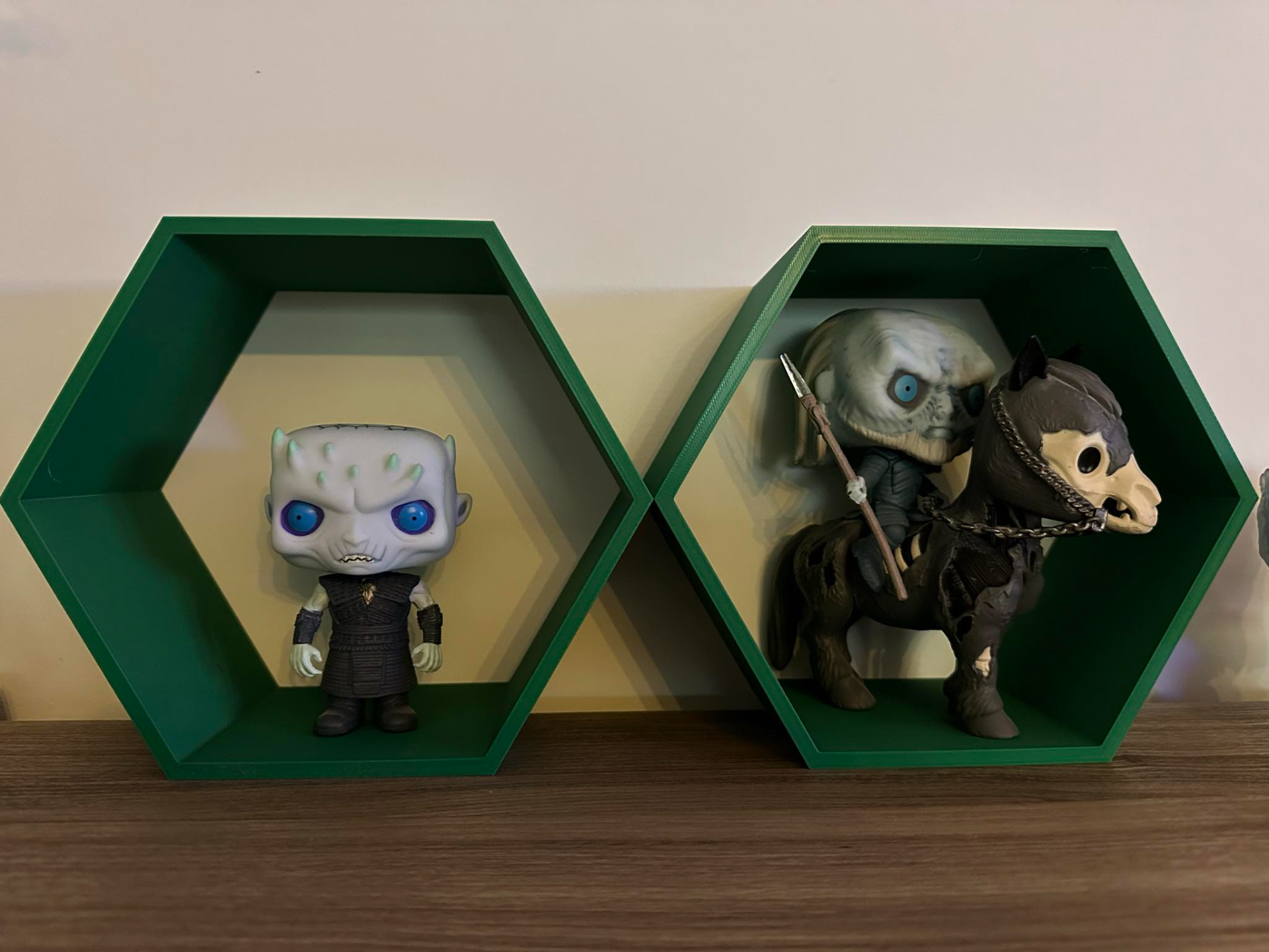 Hexagone shelf Funko Pop (normal size)