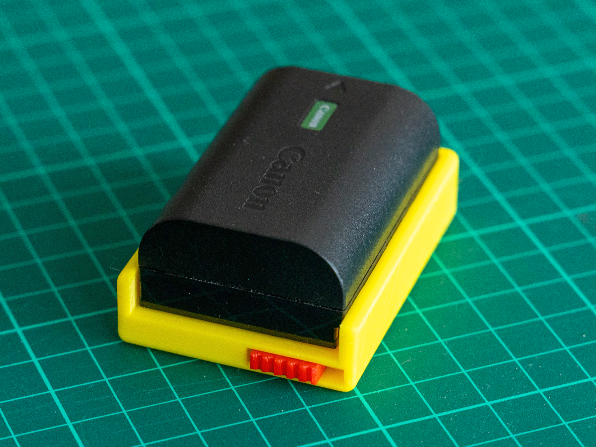 Canon LP-E6N Battery & 2 x SD Card Holder