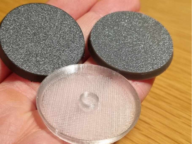 Simple Base 32 and 40mm for magnet