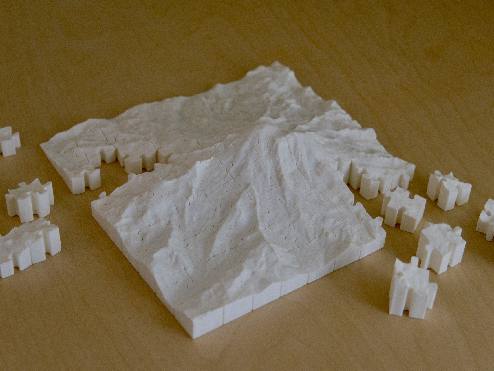 Mount Rainier 100-Piece 3D Topographical Puzzle