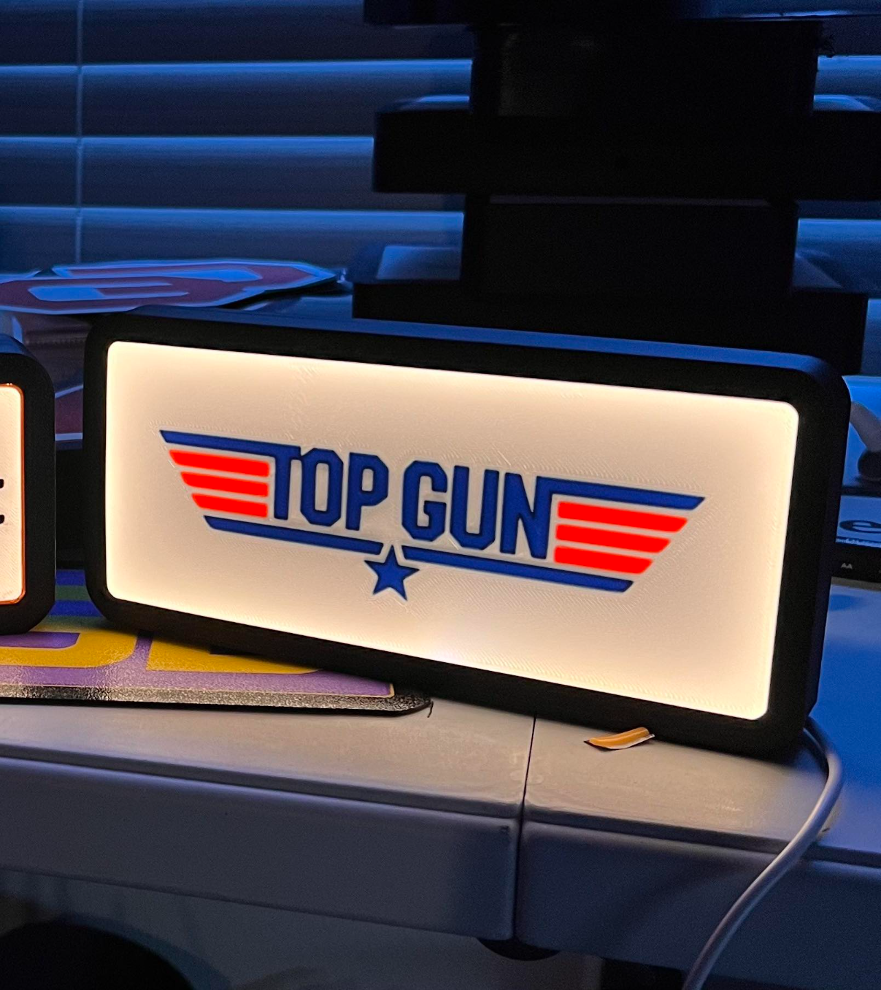 Top Gun LED Lamp