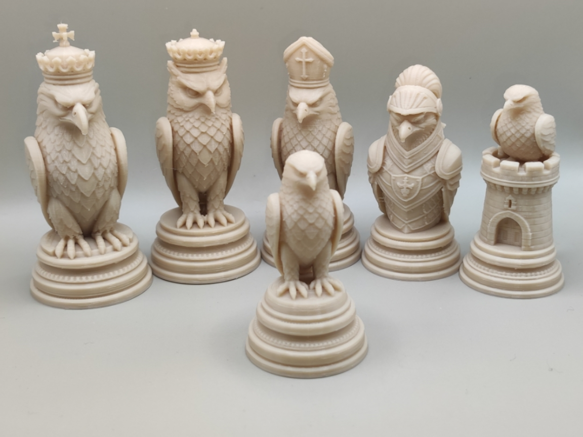 Talons of Strategy CHESS set