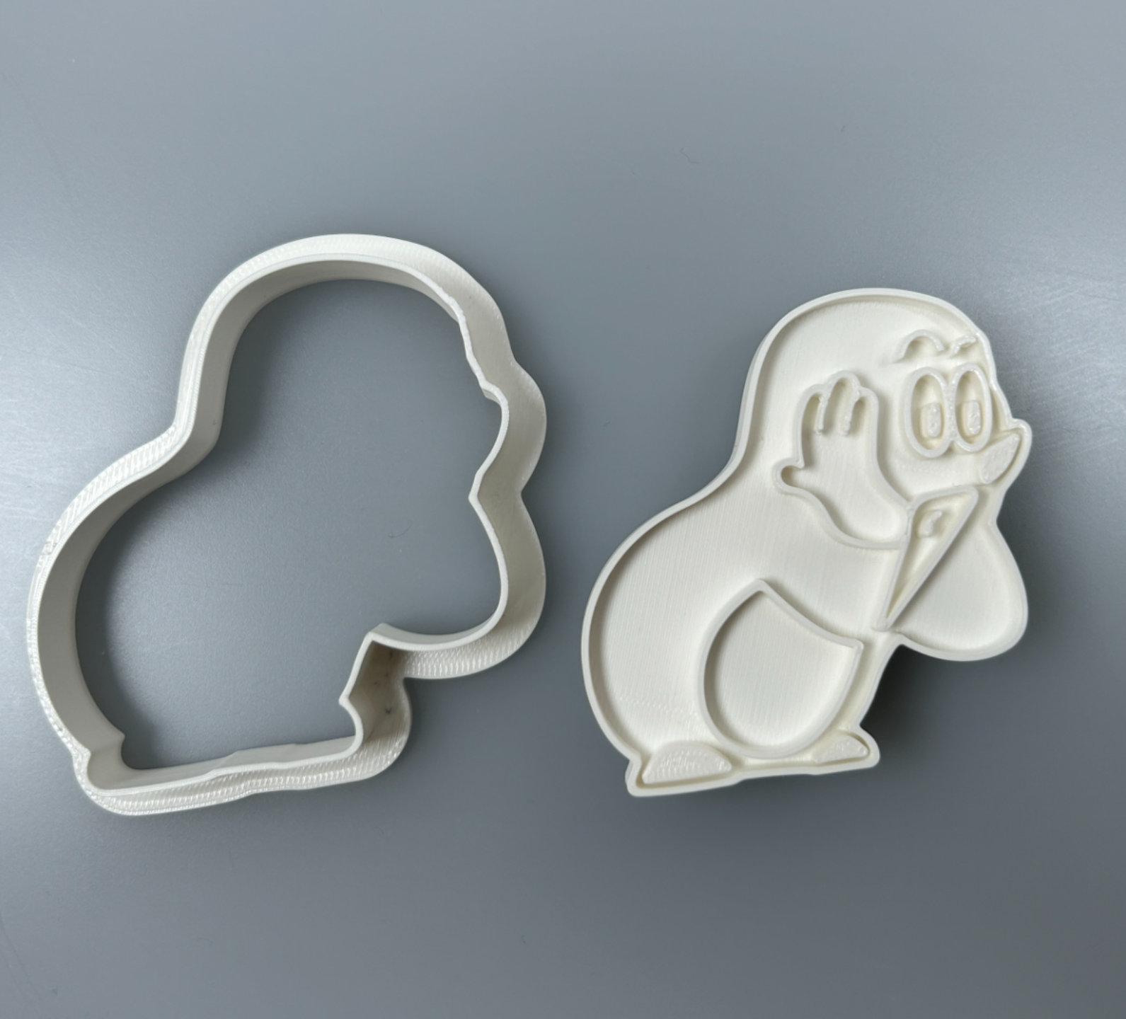 Cookie cutter Mole