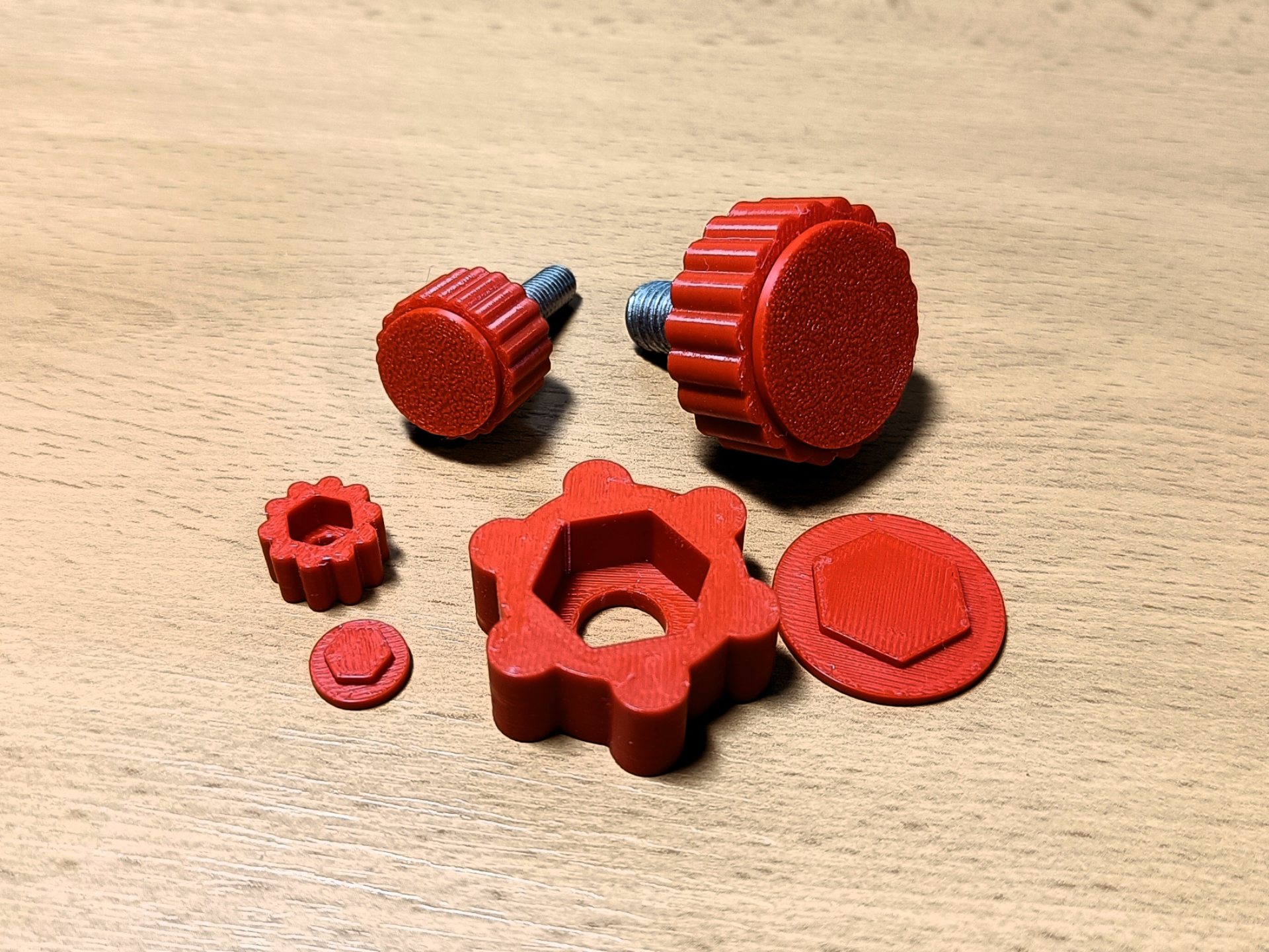 Customizable parametric hex bolt hand knob
