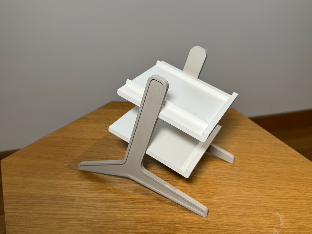 Desk Stand for Headphone Amplifier / Volumio
