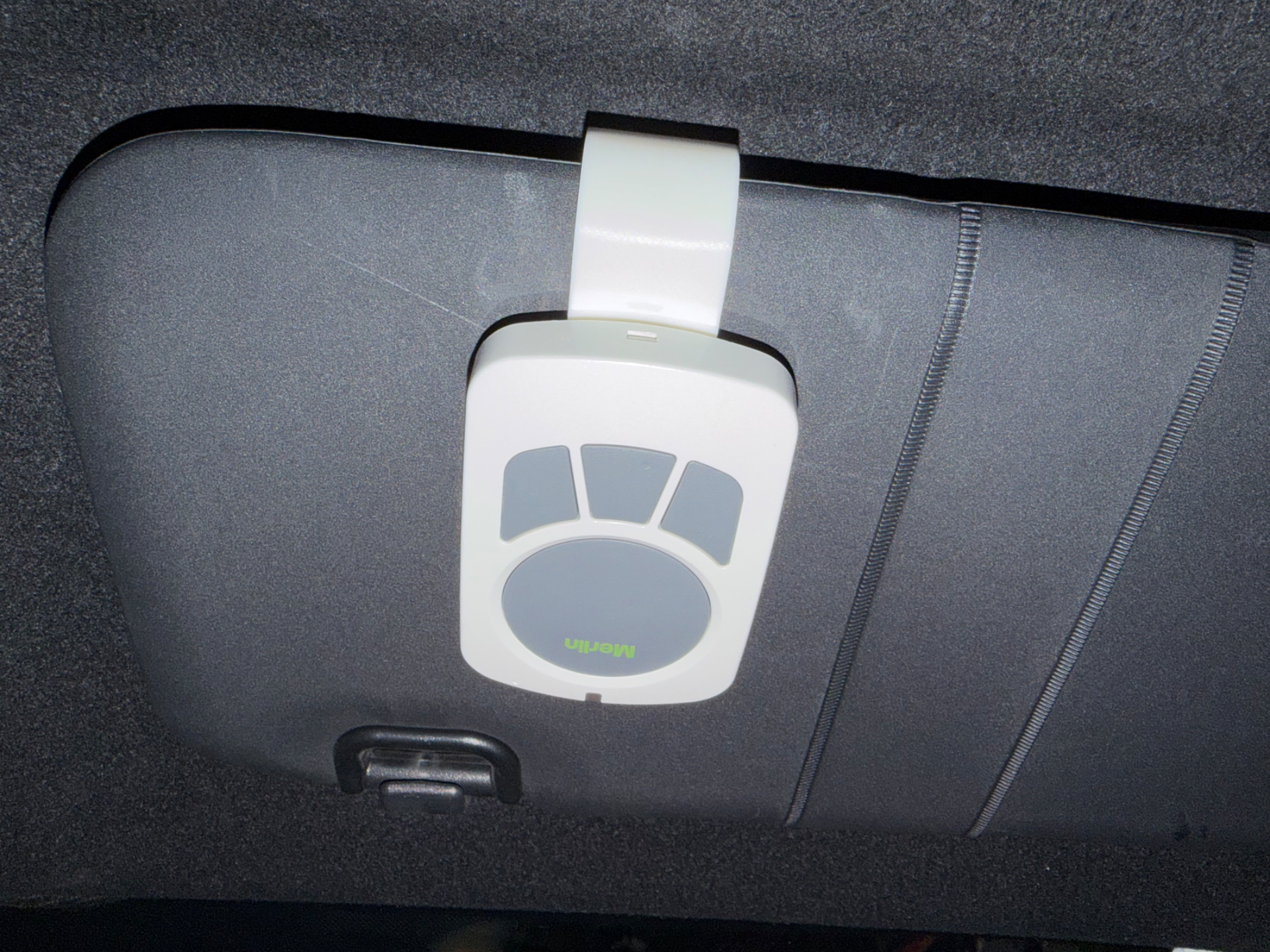 Merlin E148M Visor Clip for Garage Door Button