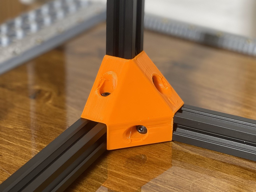 Corner Bracket for 2020 Square Corner