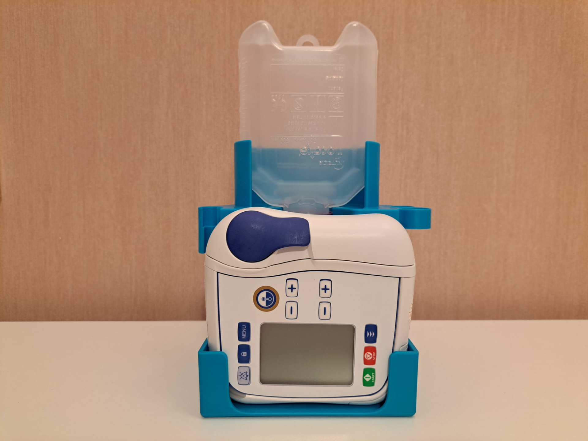 amika feedingpump holder