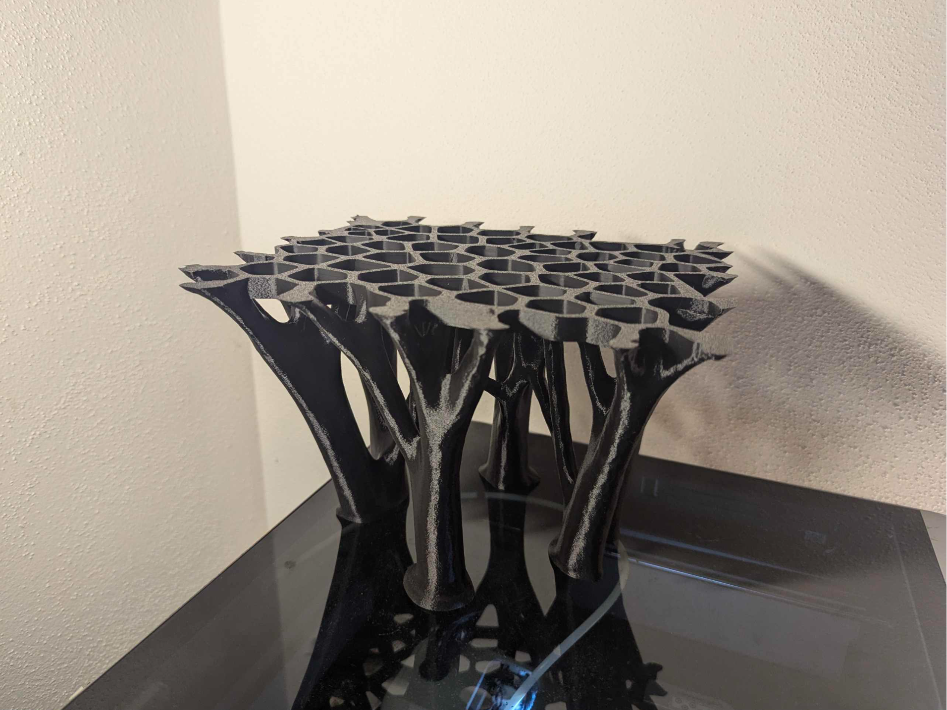 Organic monitor stand