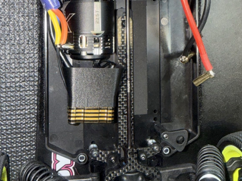 Team Xray XB4 2026 Lüfterhalter