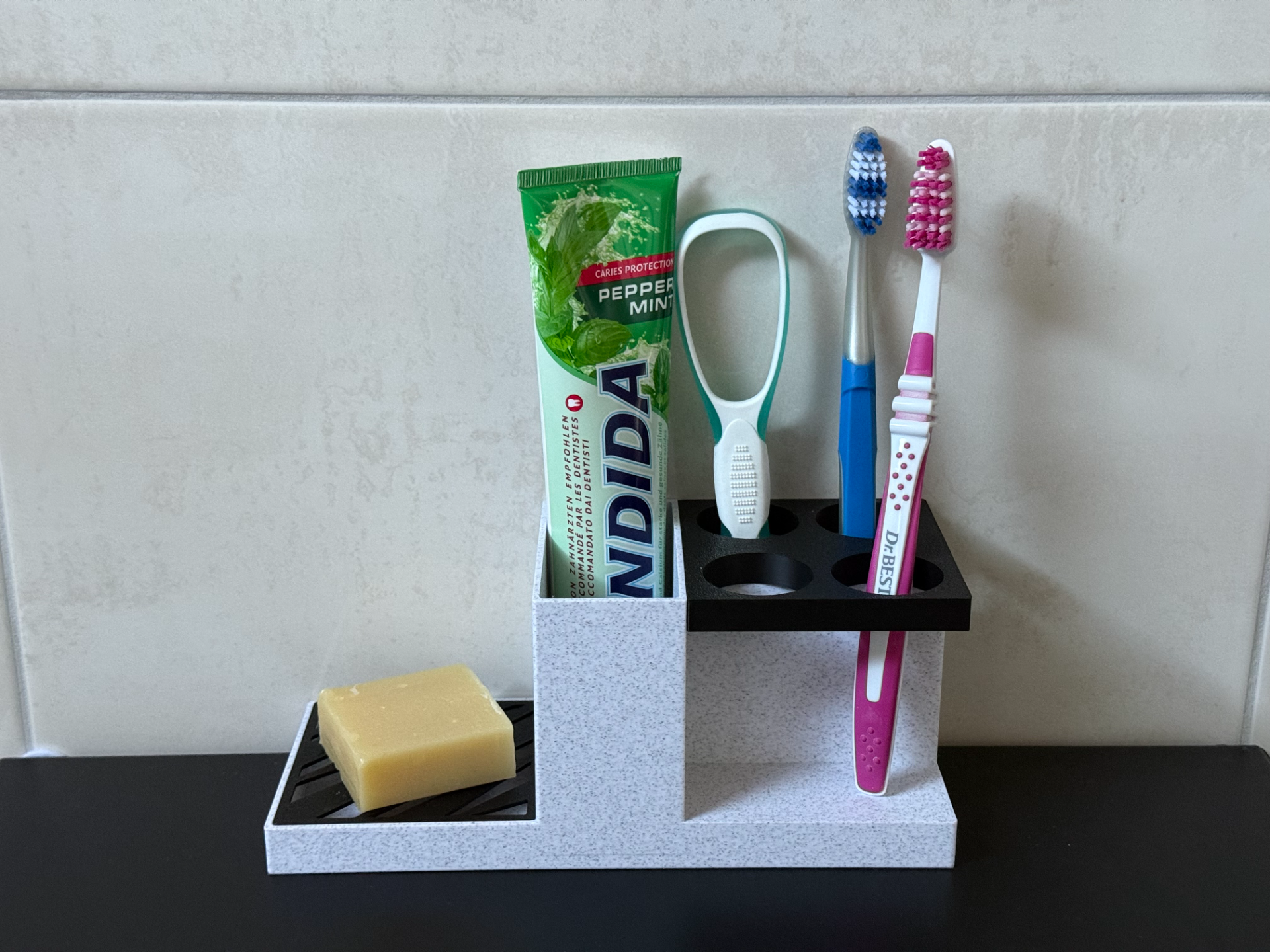 Minimalist Bathroom Organizer