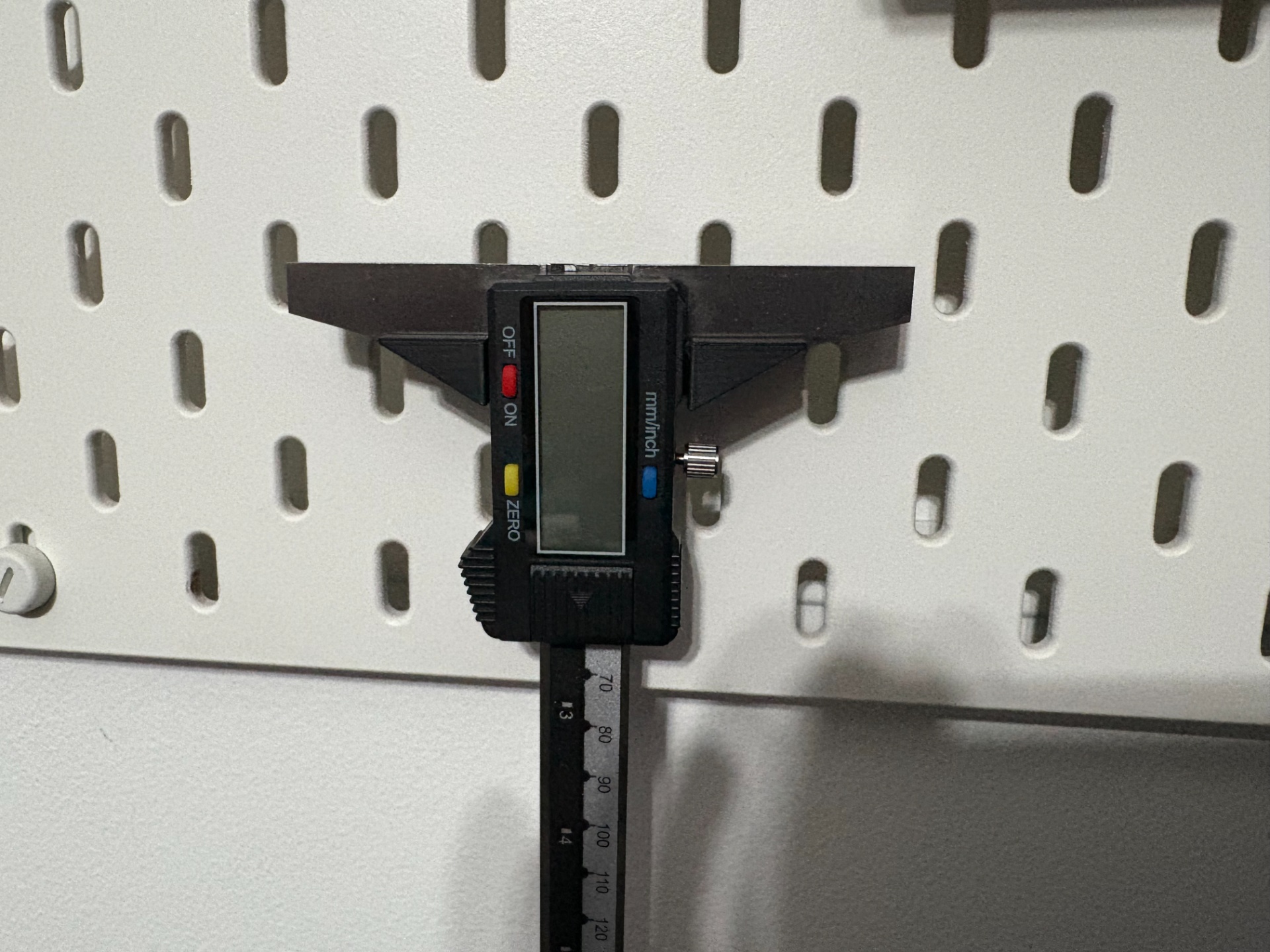 Depth Gauge Mount for Skadis peg board