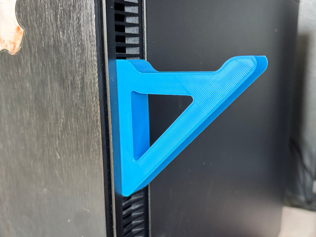 Headsetholder for Fractal design chassi