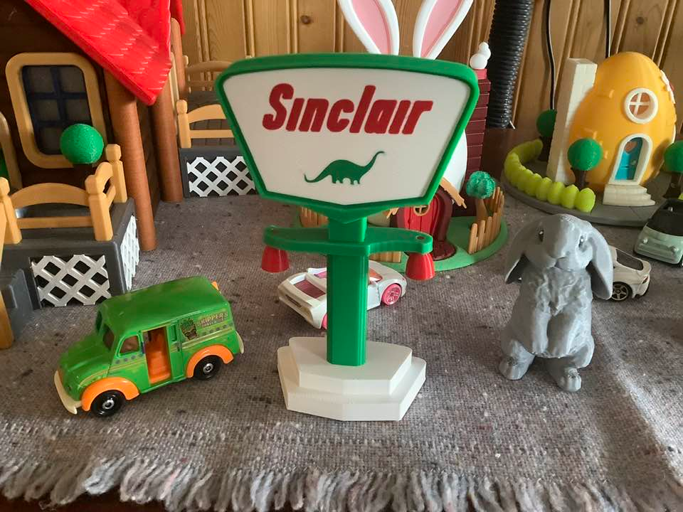 Small Sinclair Gas sign for dioramas