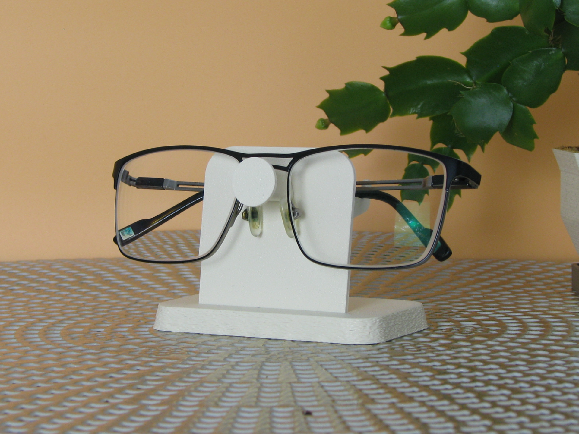 Glasses stand
