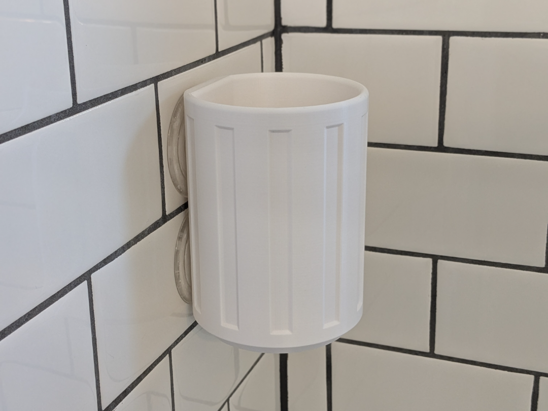 Suction Mounted Wastebasket