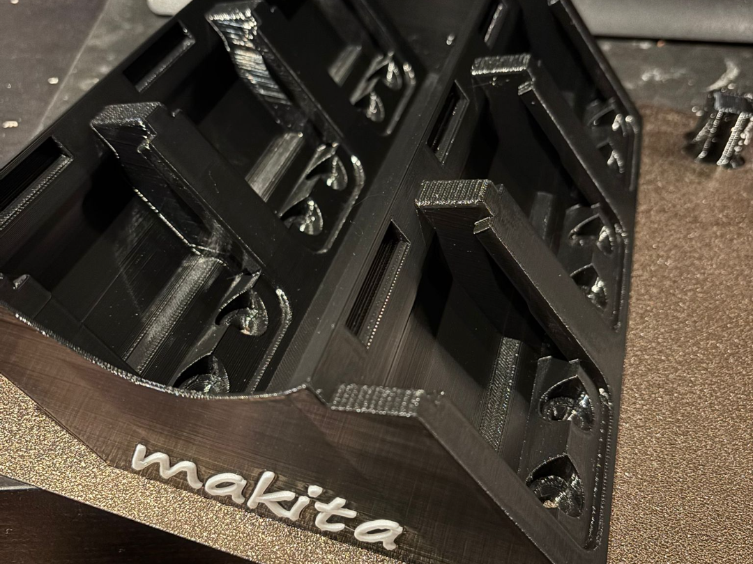 makita-dual-battery-holder 2x3