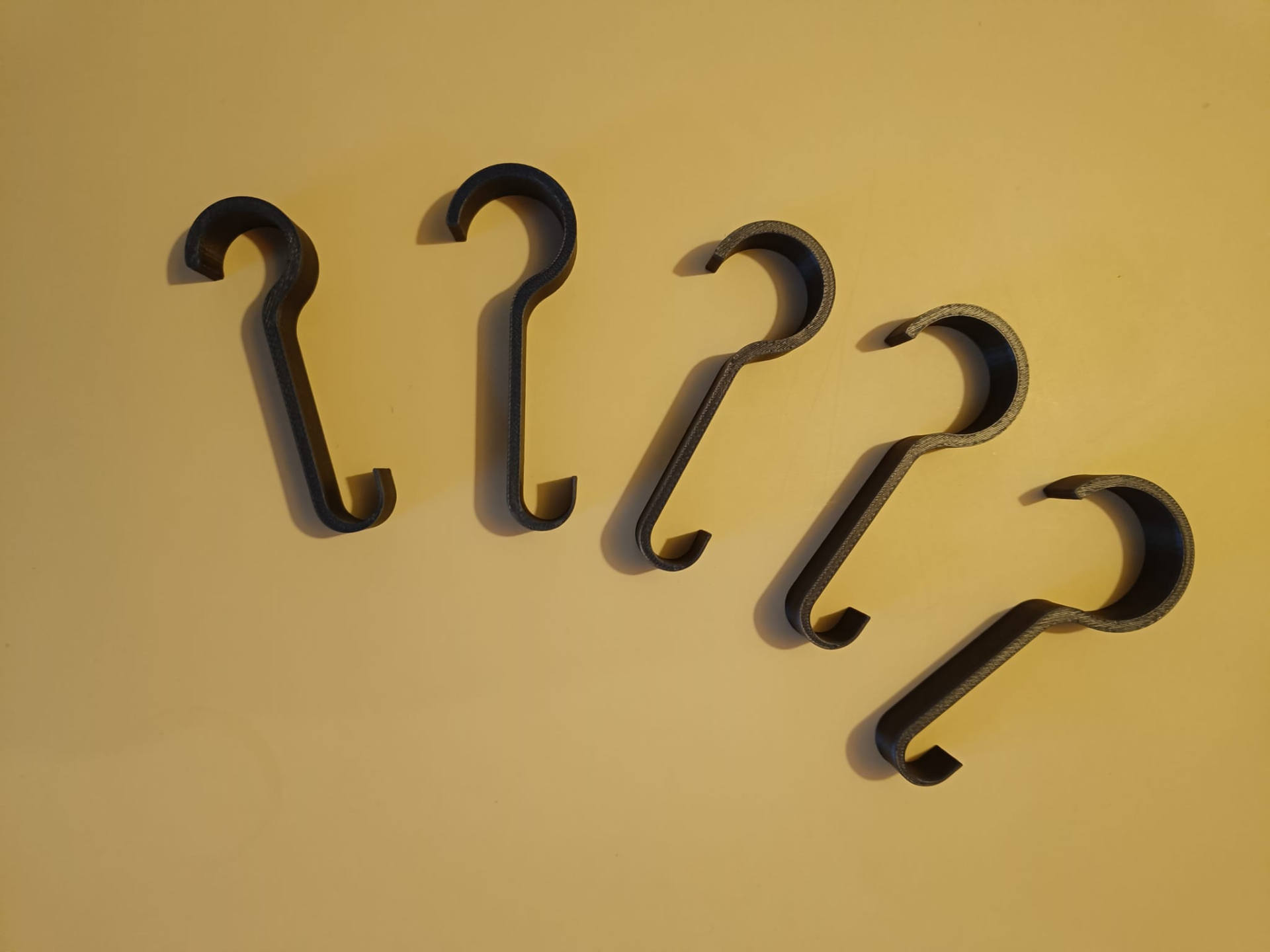 Hooks for tent poles