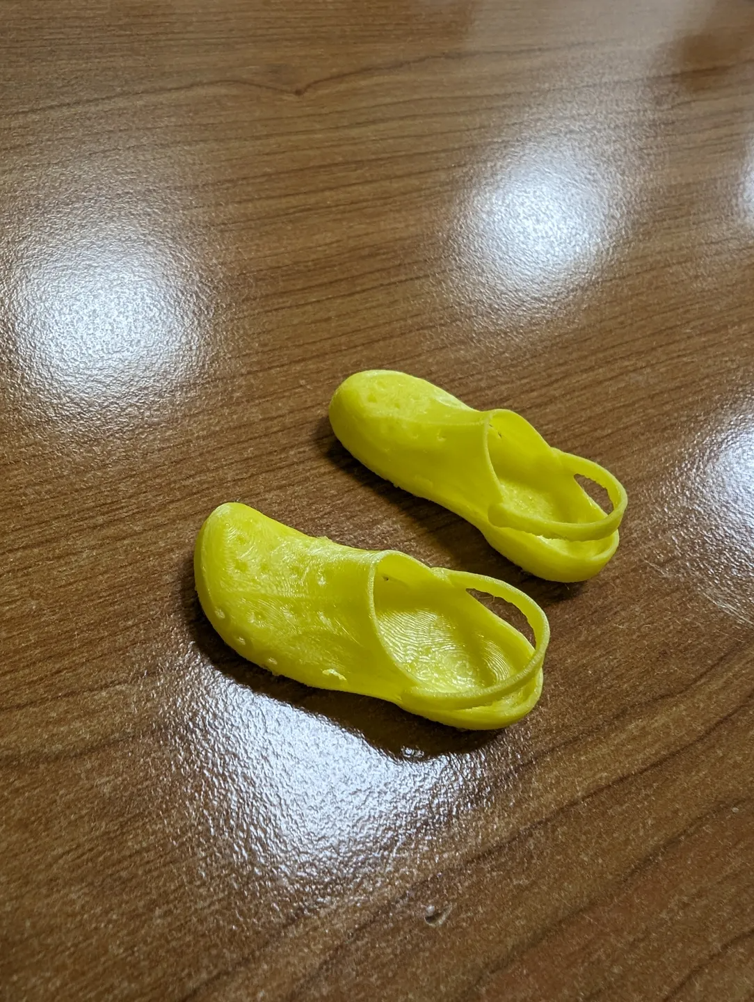 Finger Crocs (Mini crocs)