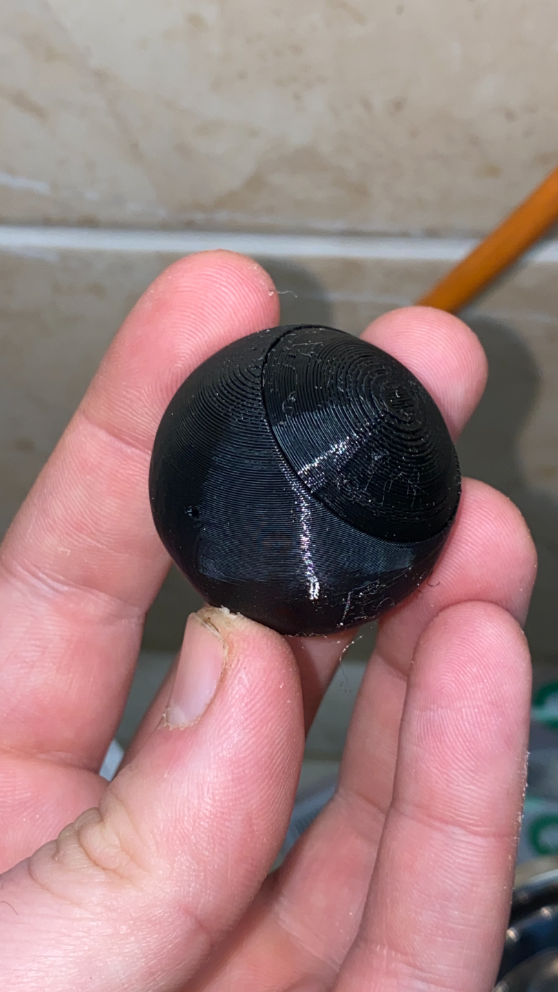 Ball for the cat to fill with spices - openable