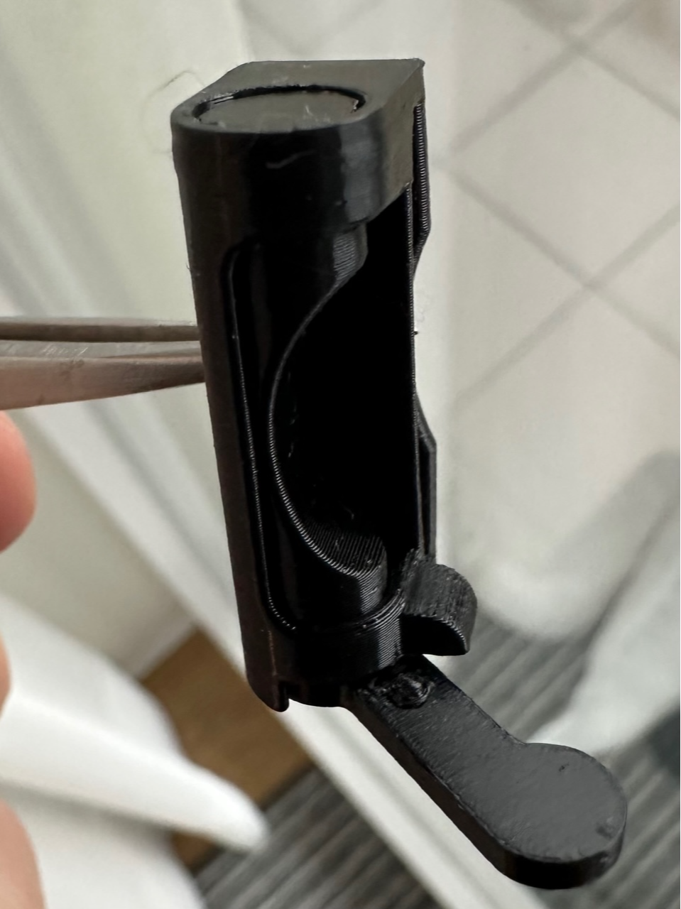 Dyson trigger lock + extra safety lock
