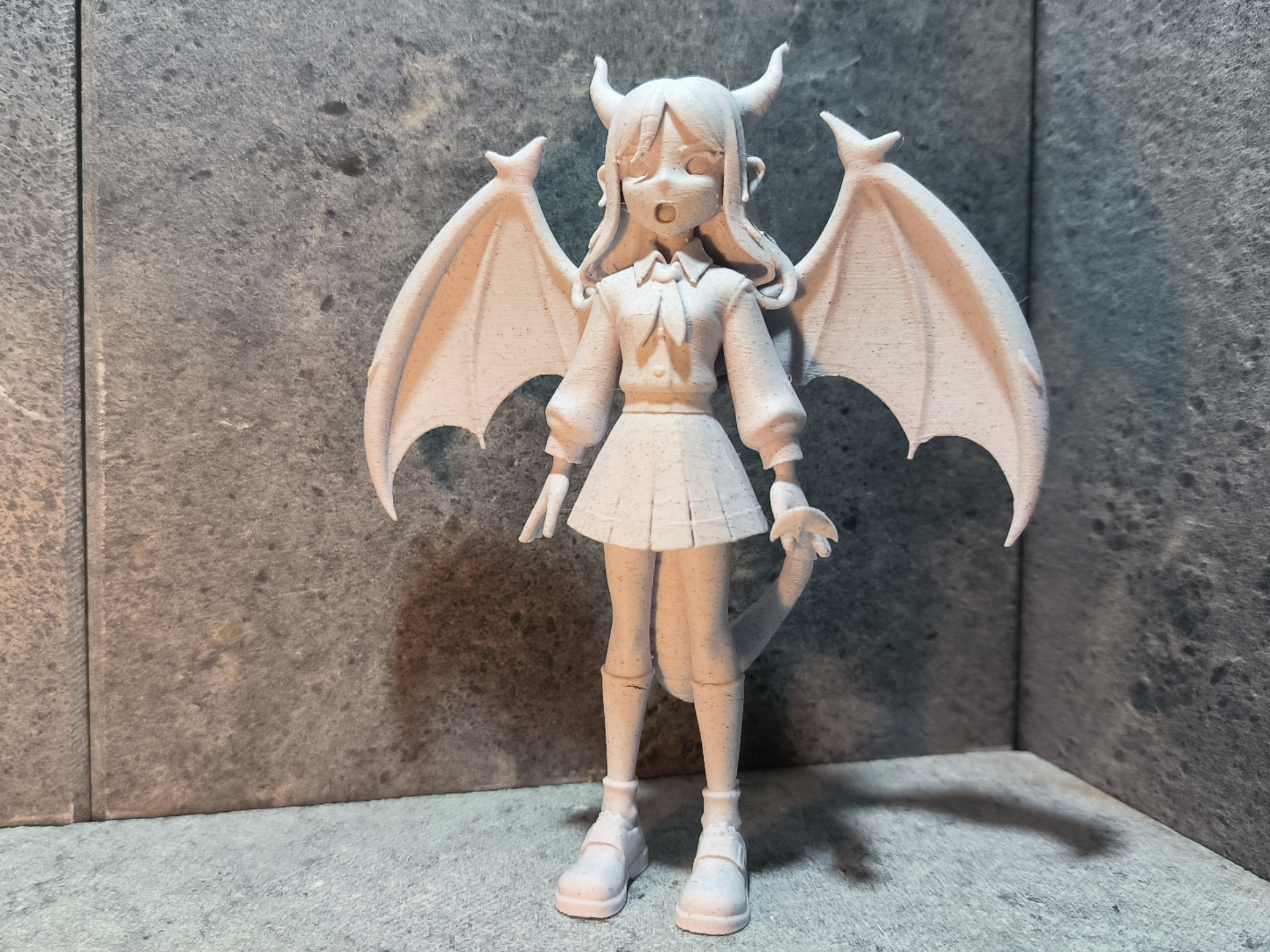 Ein bezauberndes Anime Drachen Mädchen