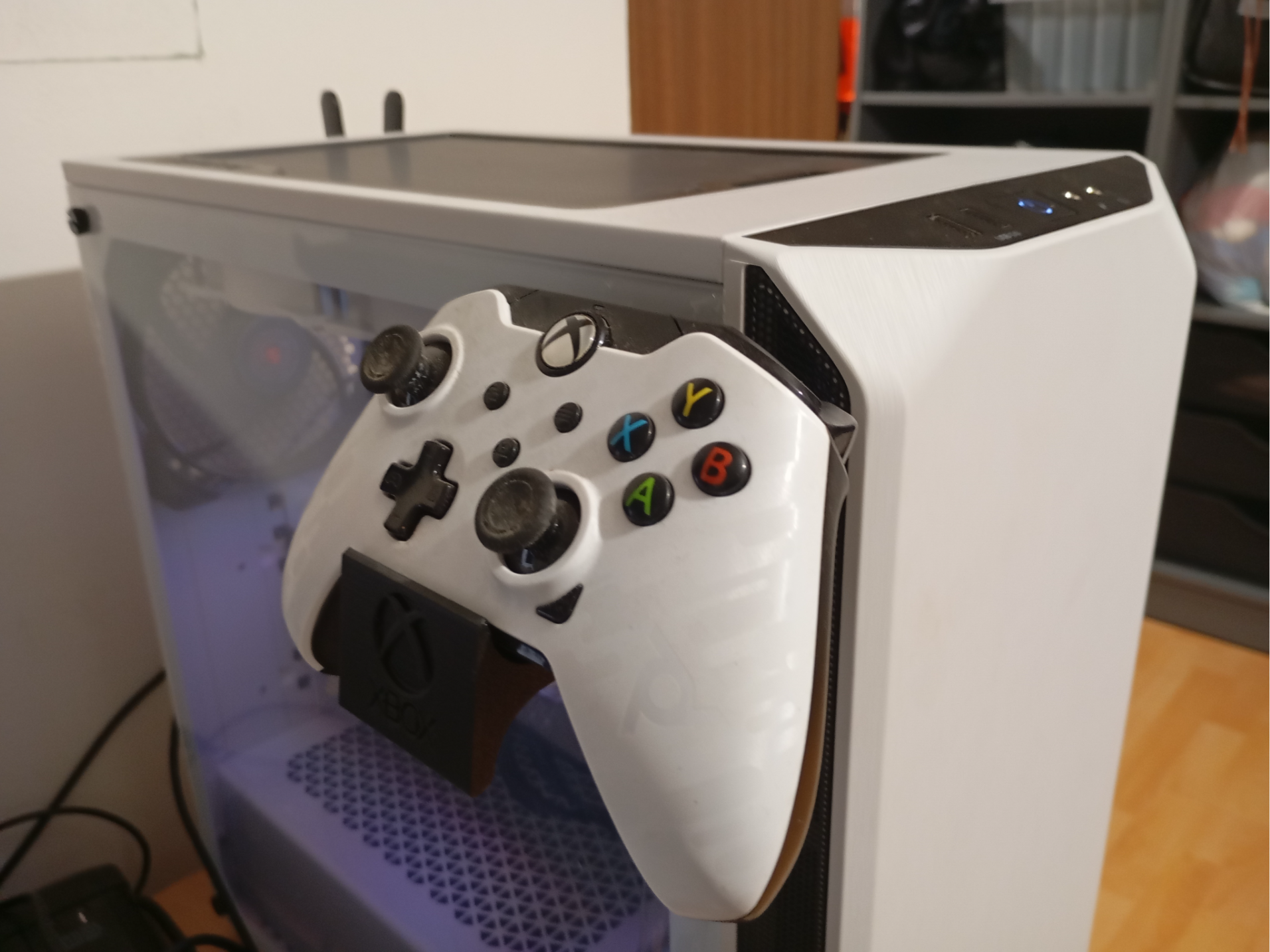 Xbox gaming controller support Be Quiet PC case