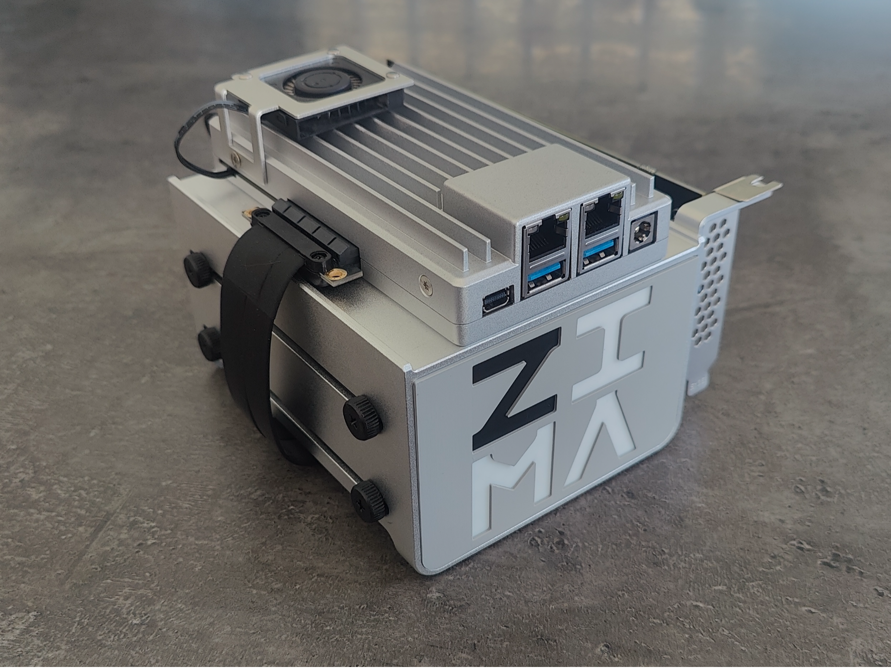 plaque décorative pour Zimaboard 2
