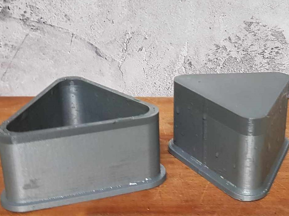 Push-trough onigiri mold