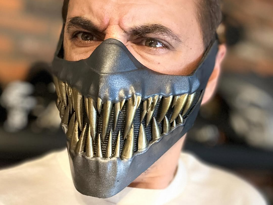 Kabal mask from Mortal Kombat 11 - Dark Dome
