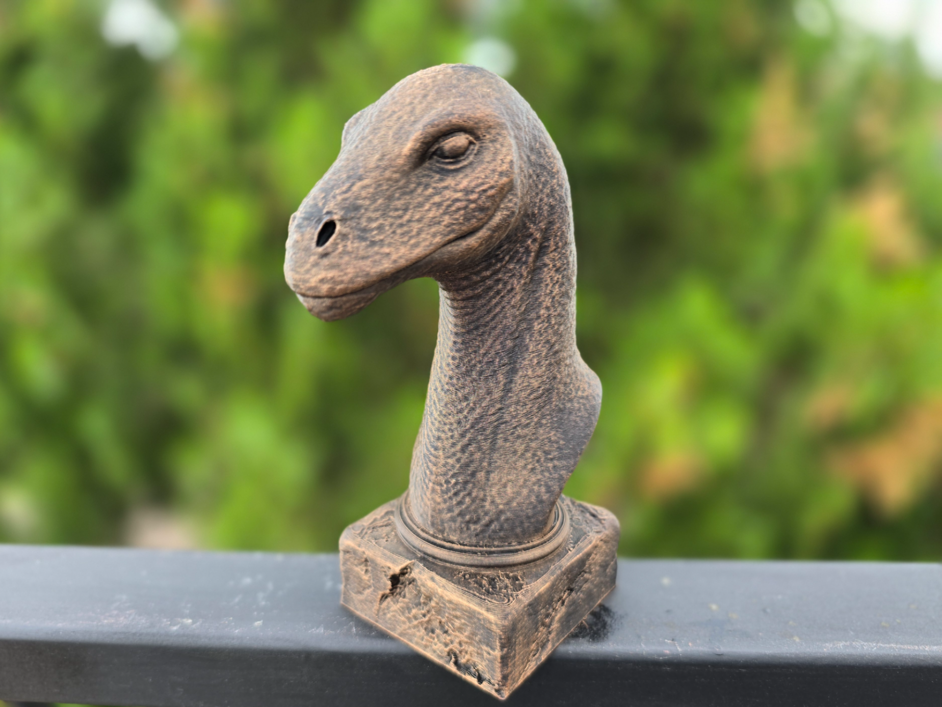 BRONTOSAURUS BUST