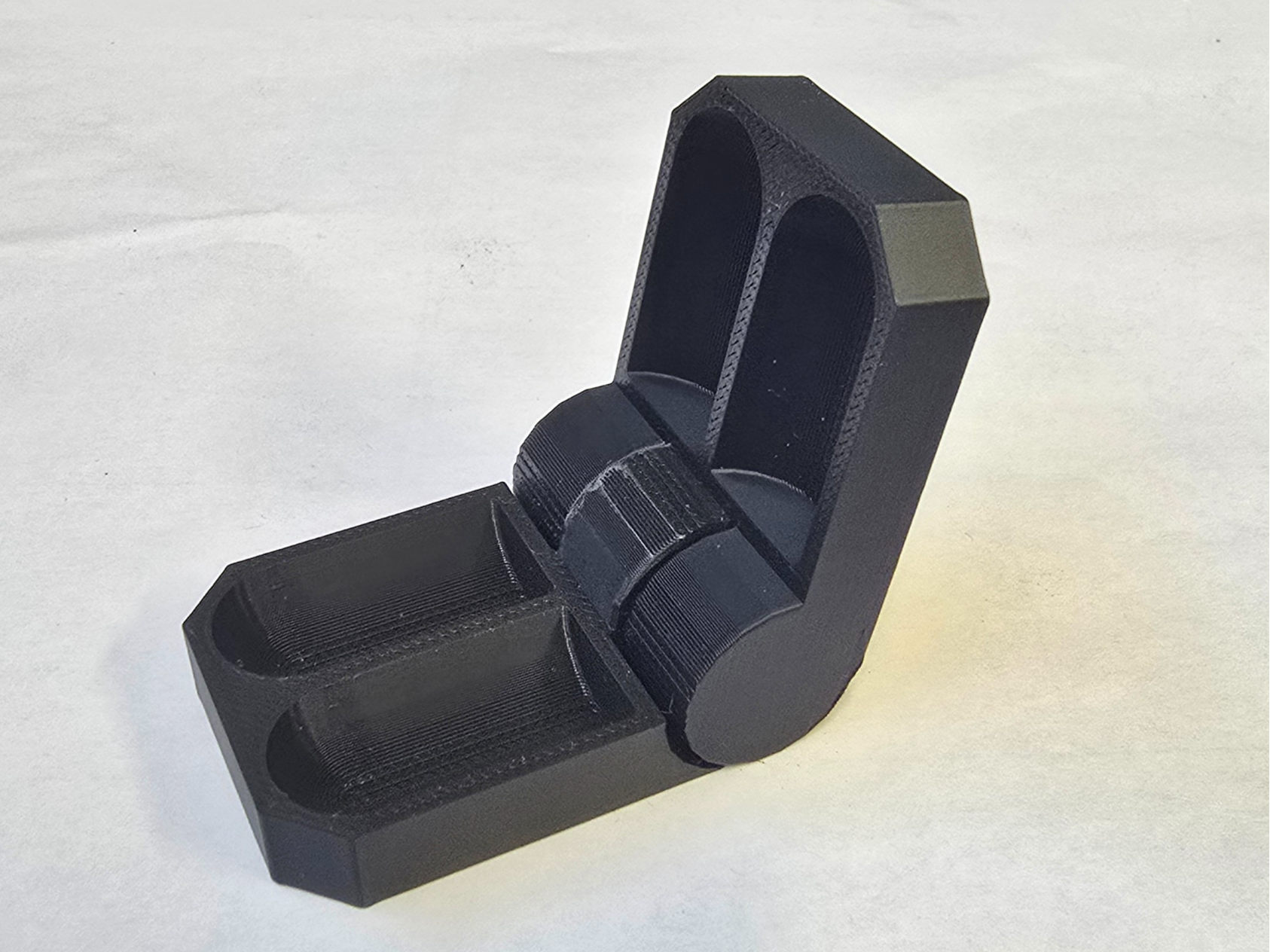 (PIP) Ear Plug Holder