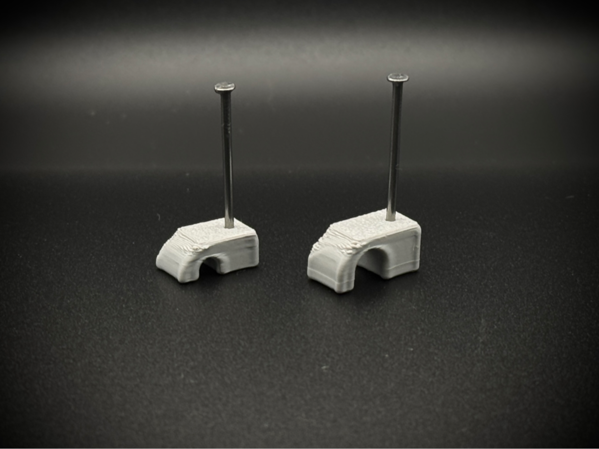 Nail cable clips 3.5mm and 6mm