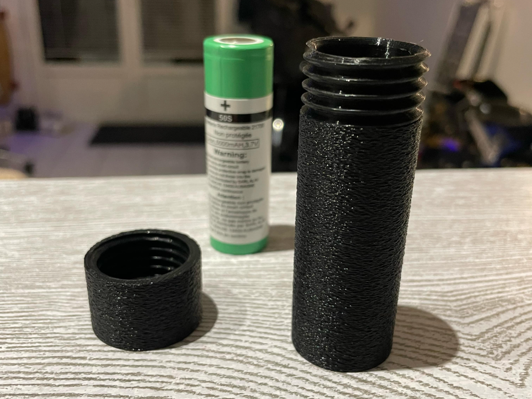 Etui Accu 21700