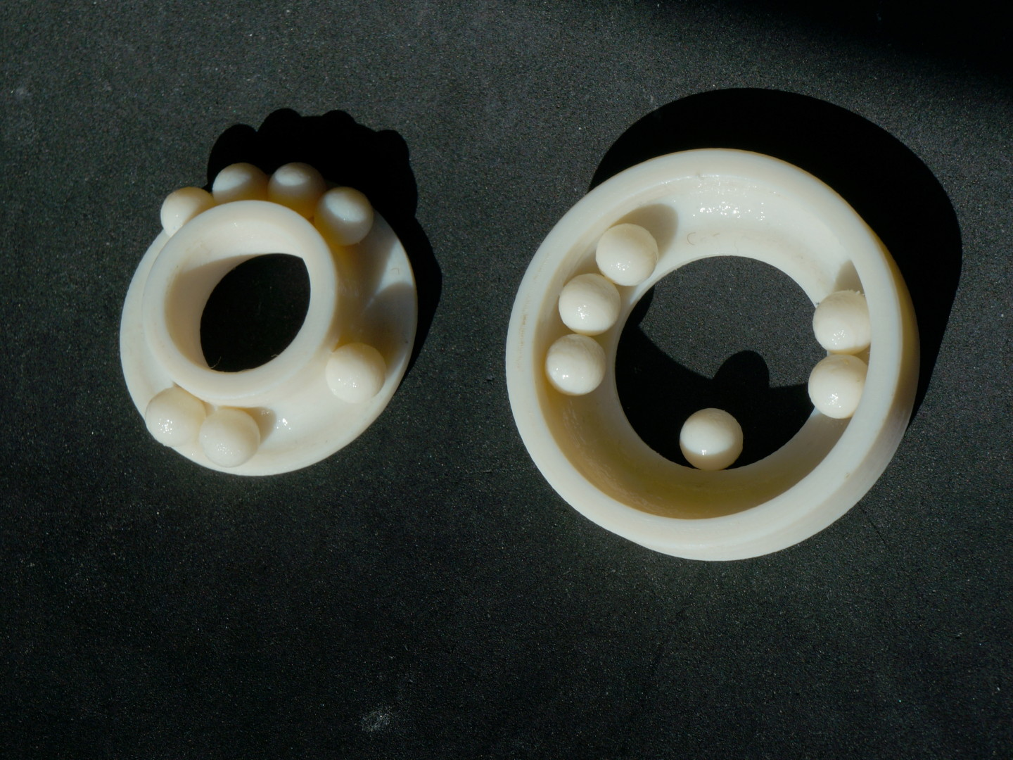 Snap Fit diagonal axial bearing