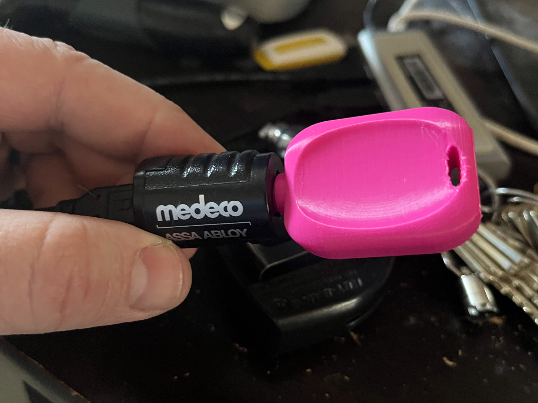 Medeco XT dummy key