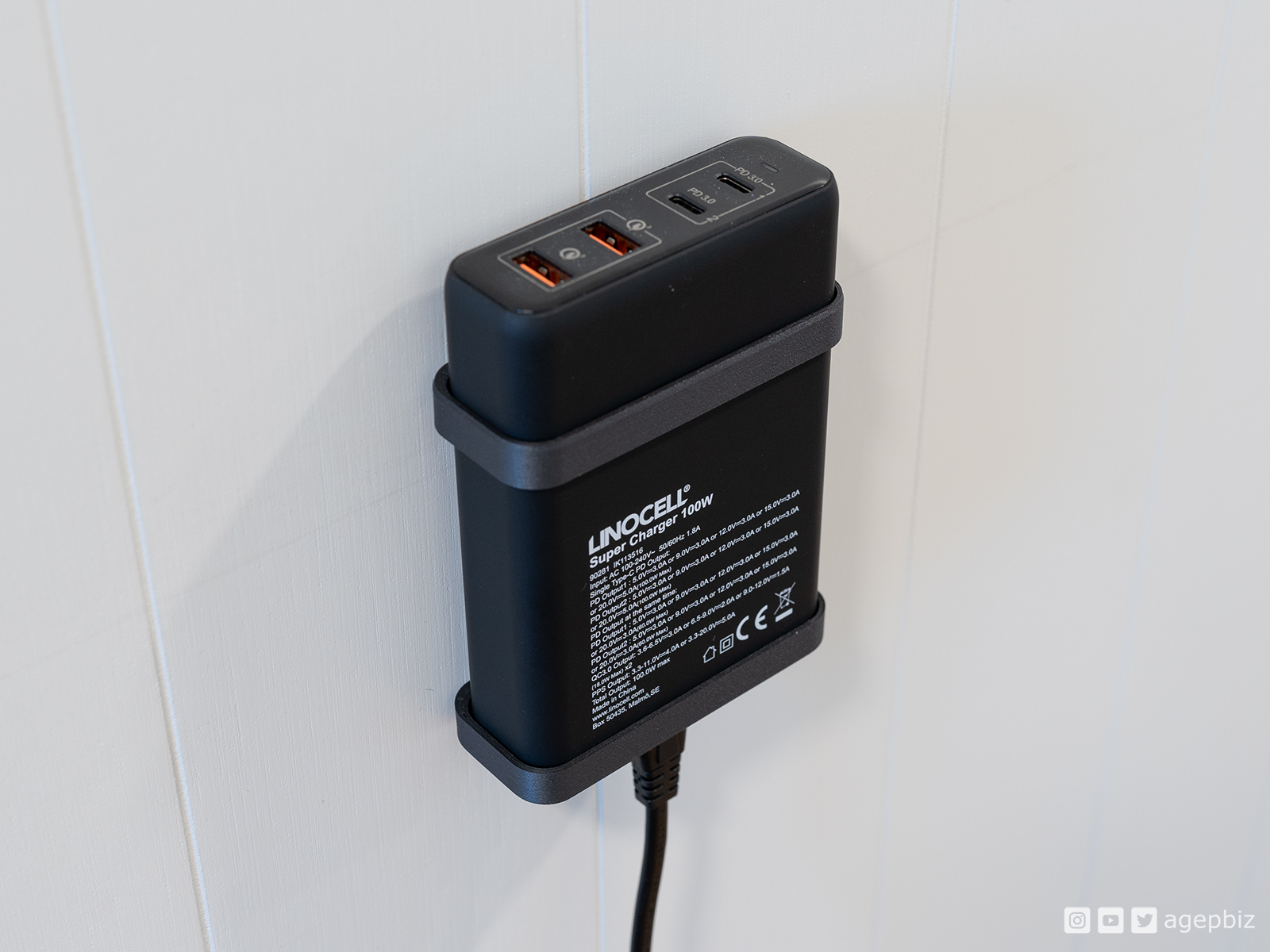 Wall Mount - Linocell Super Charger 100W