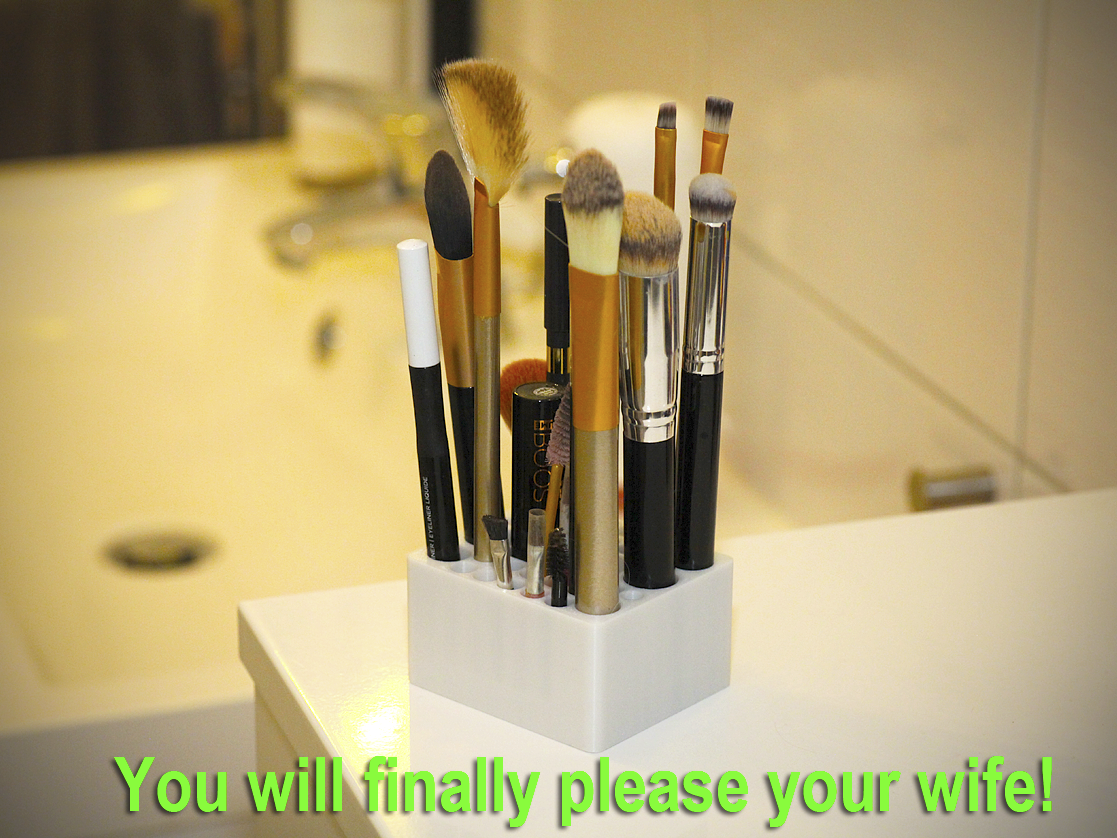 Stand For Makeup Brushes