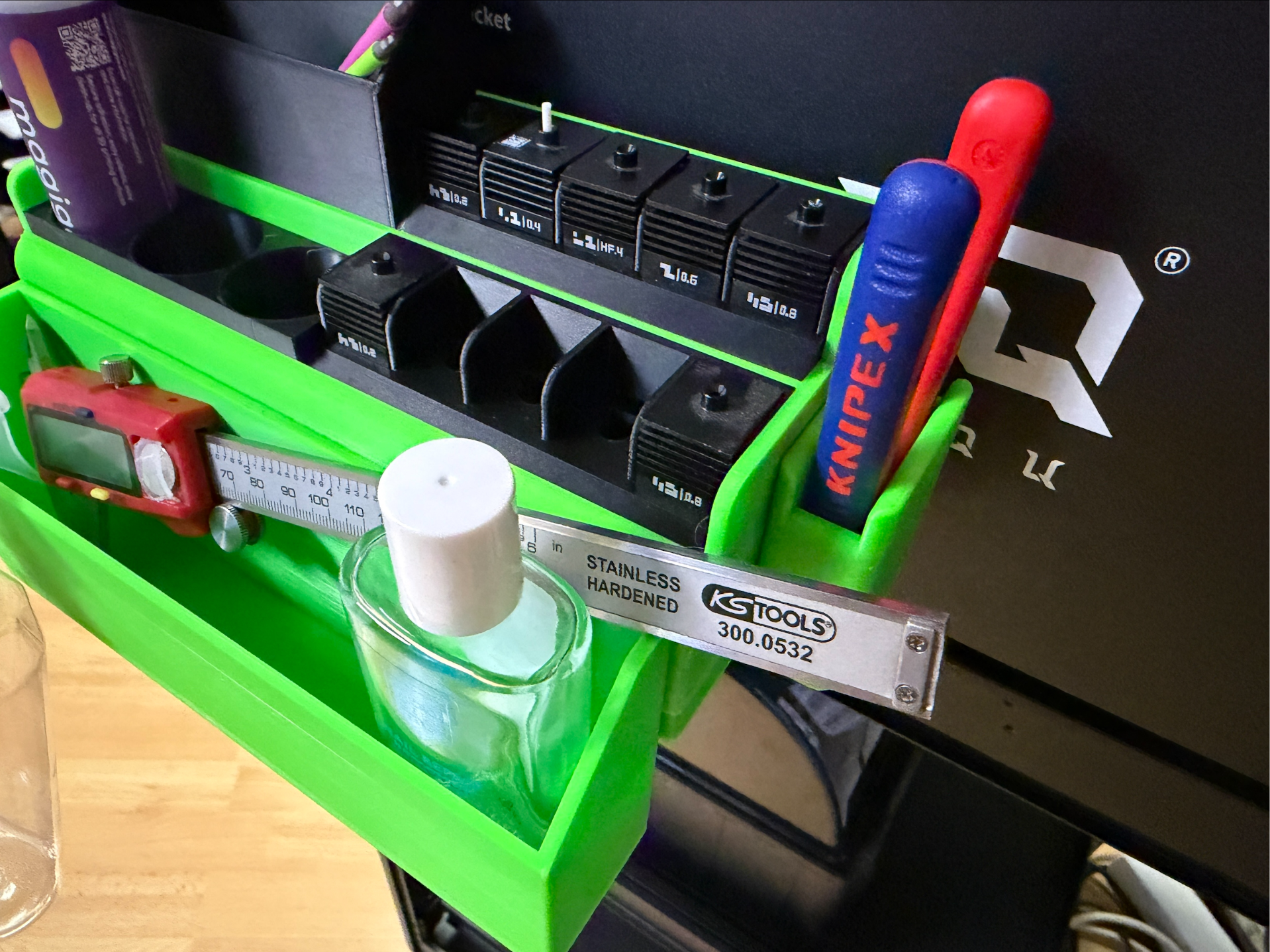 modular Toolbox (desktop / Panda Den H2 and more)