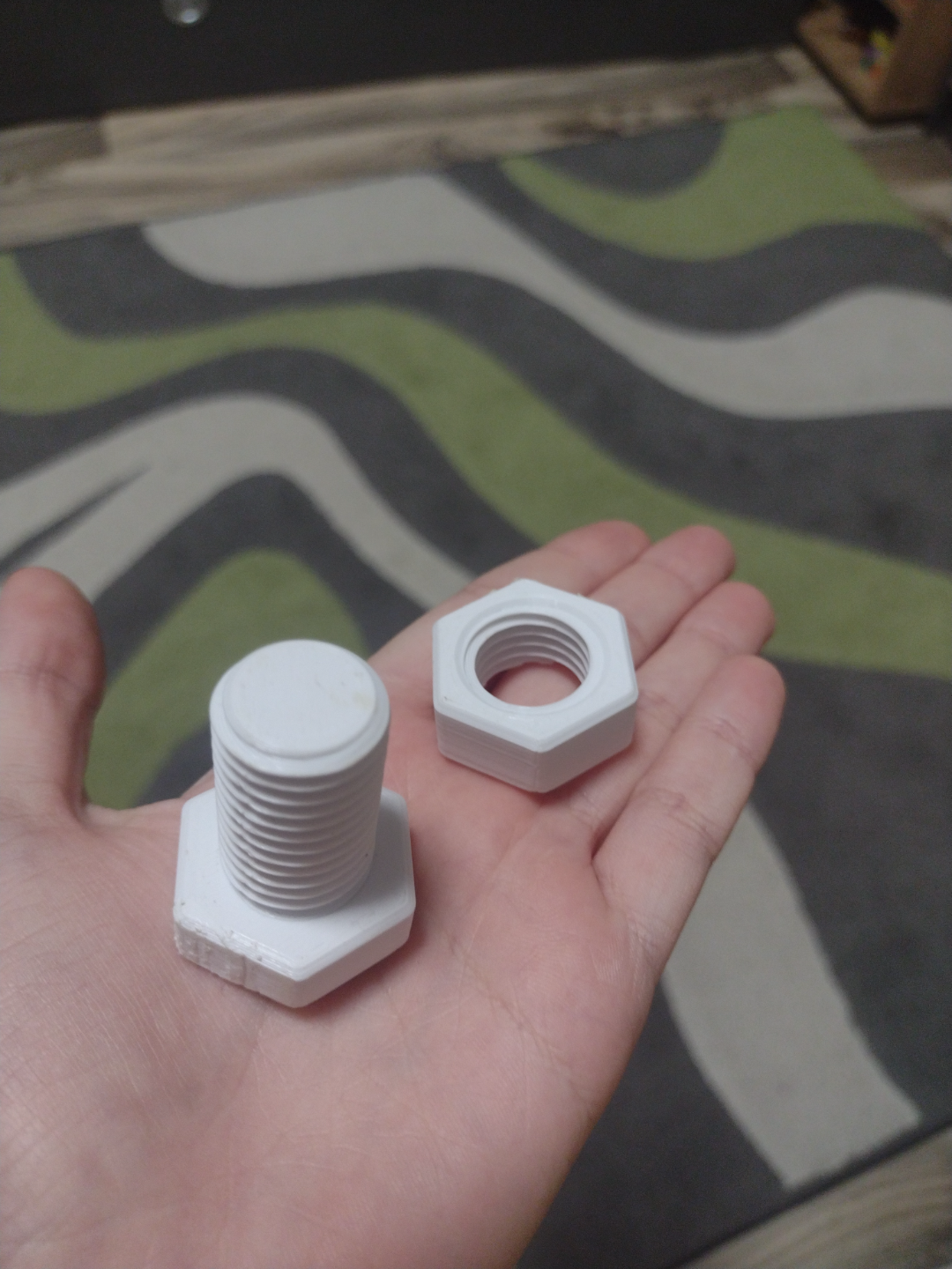 Screw and nut test model
