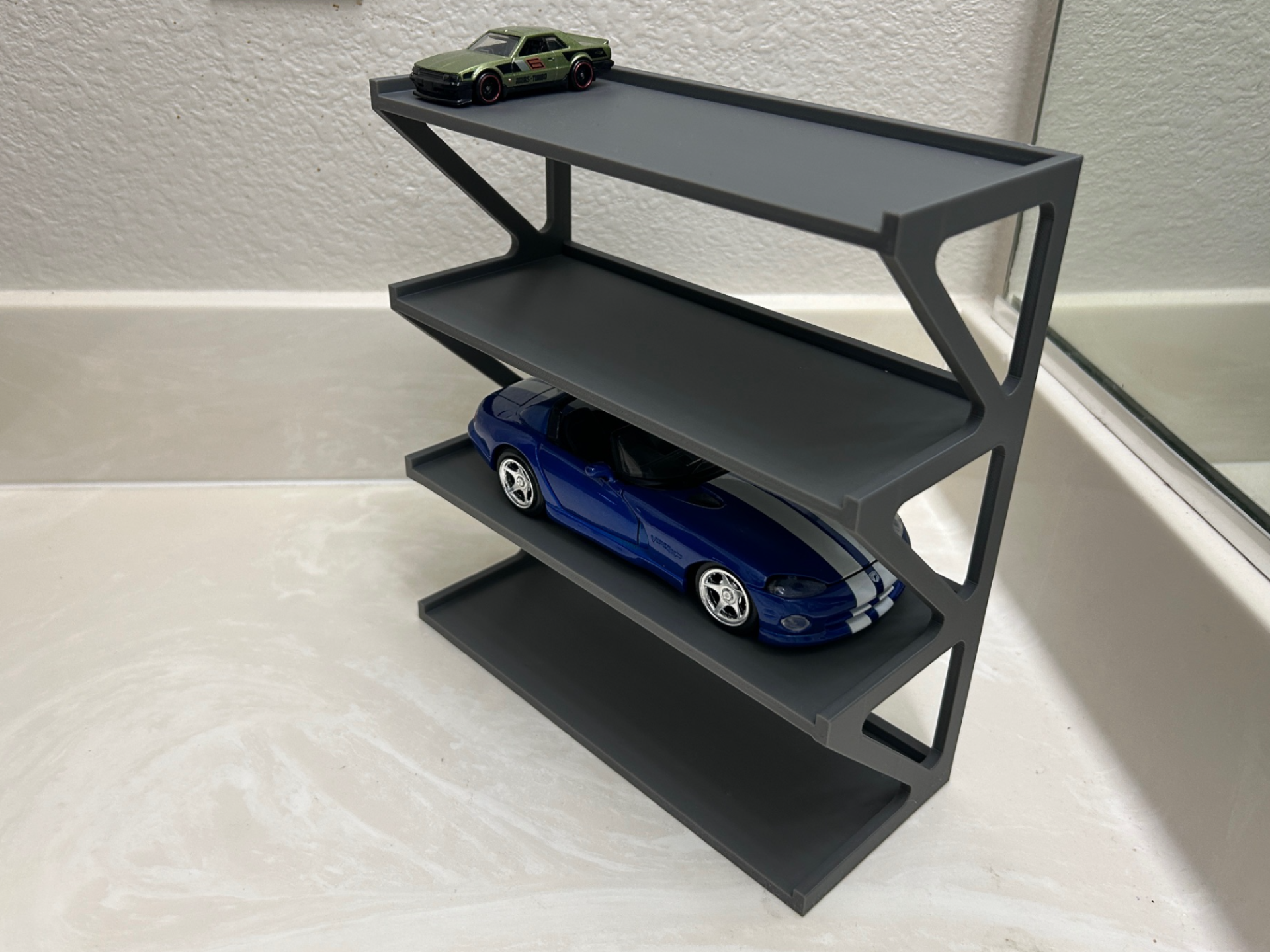 1-24 Die Cast Model Stand