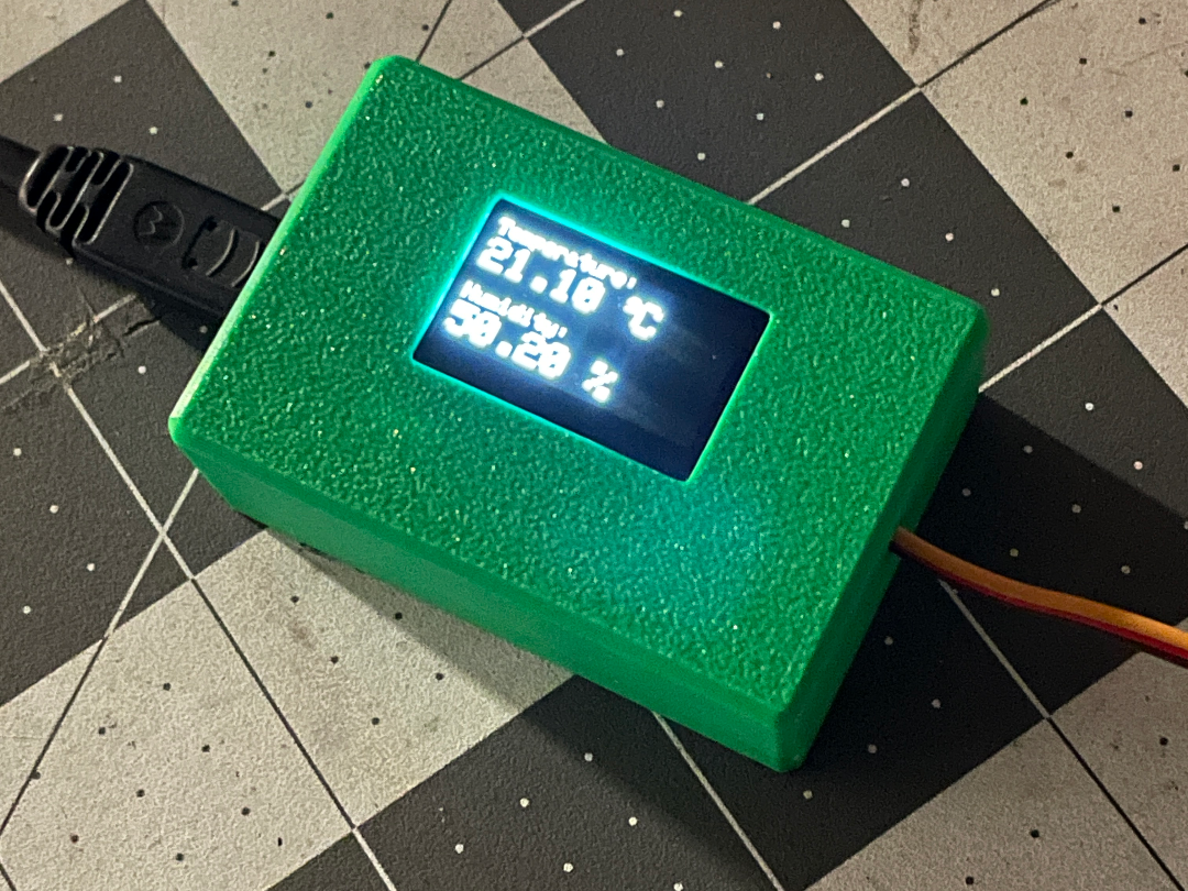 ESP8266 WIFI + SSD1306 OLED Project Box