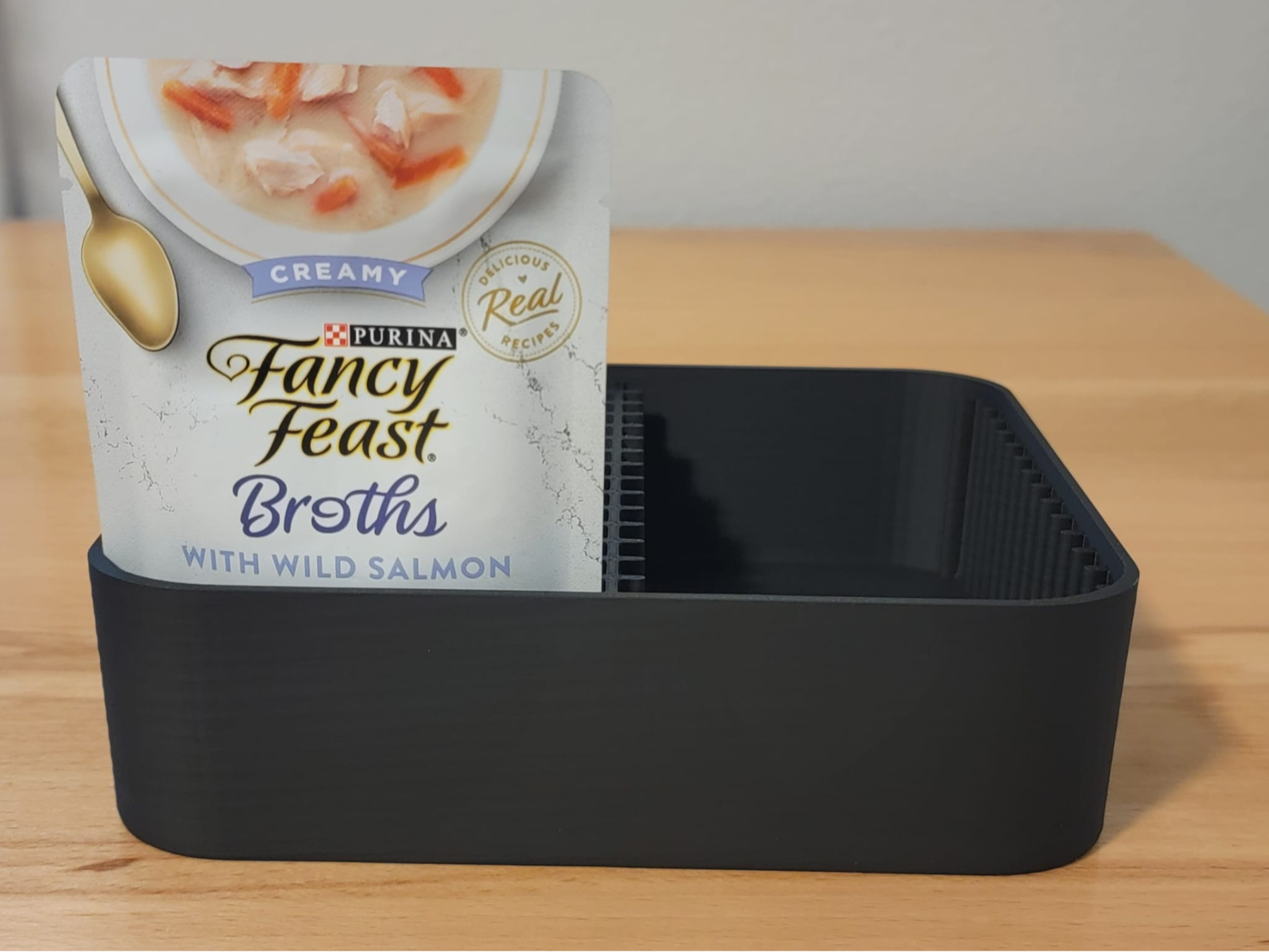 Fancy Feast Broths Packet Holder