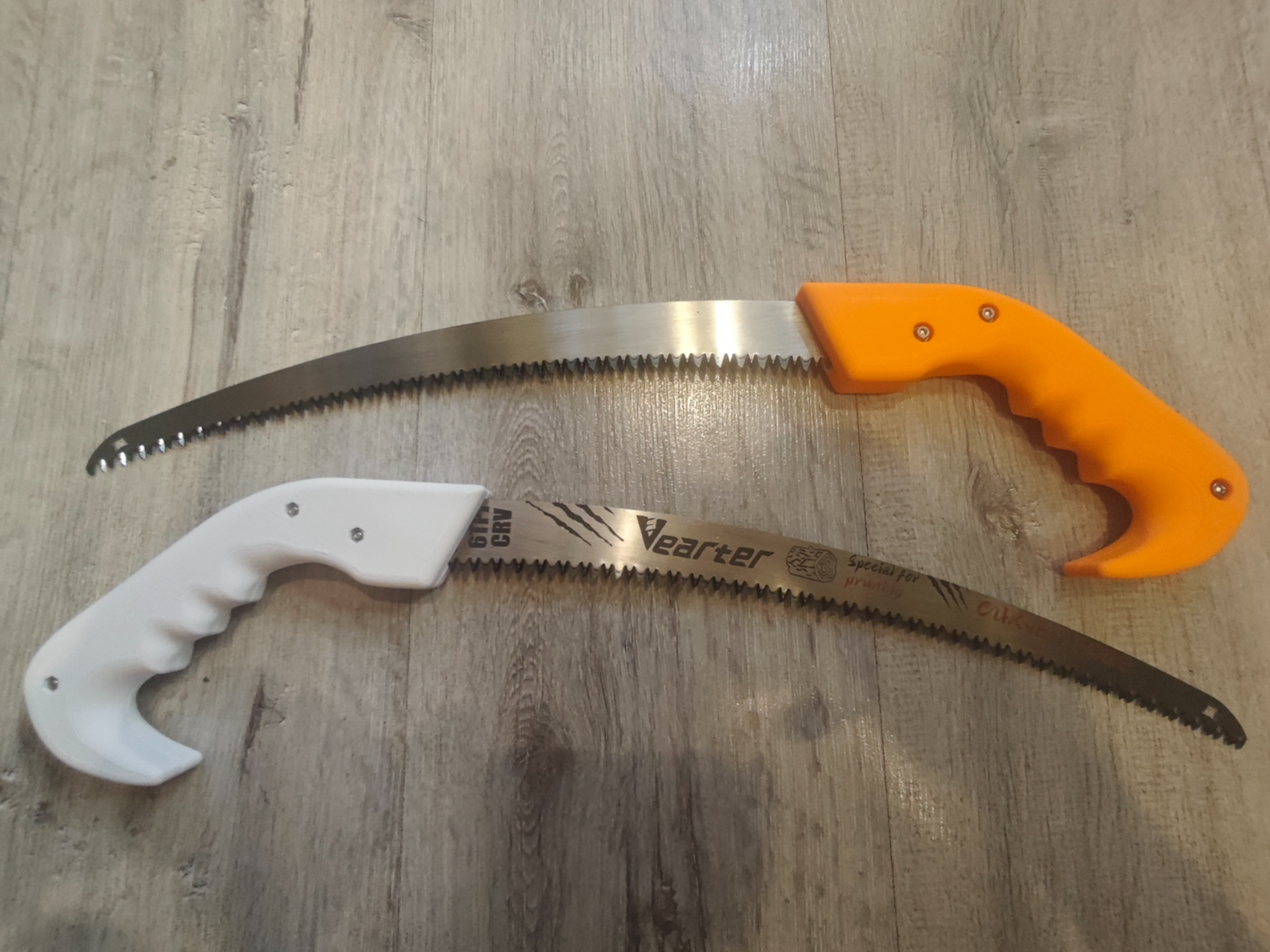Handle for saber saw blade