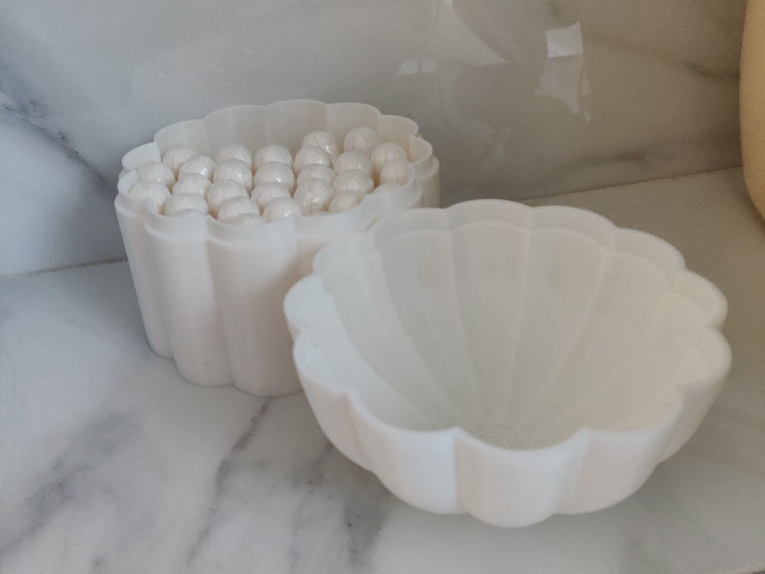 Tampon - shaped tampon box