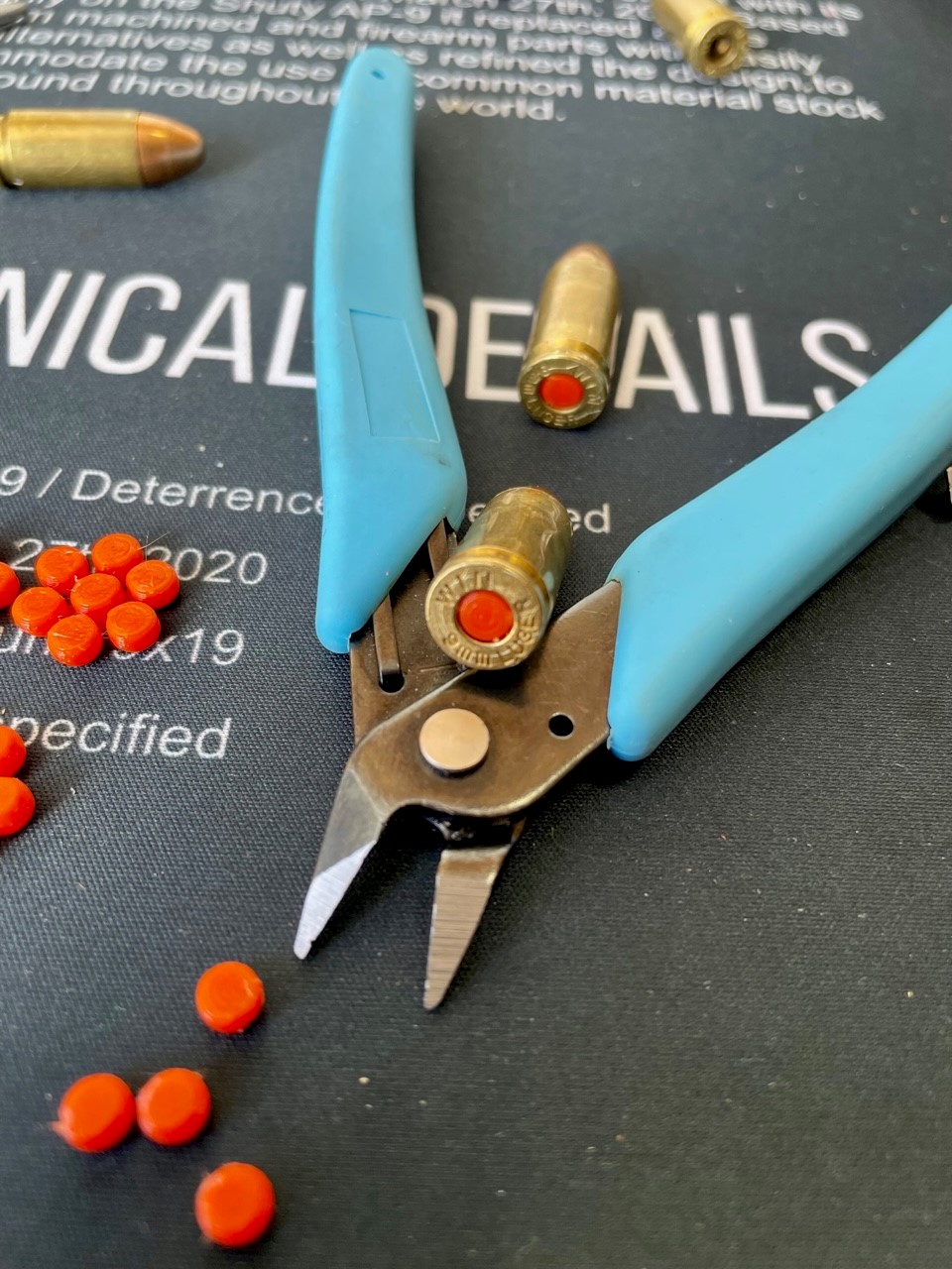 Small & Large Primers for snap caps/ dummy rounds