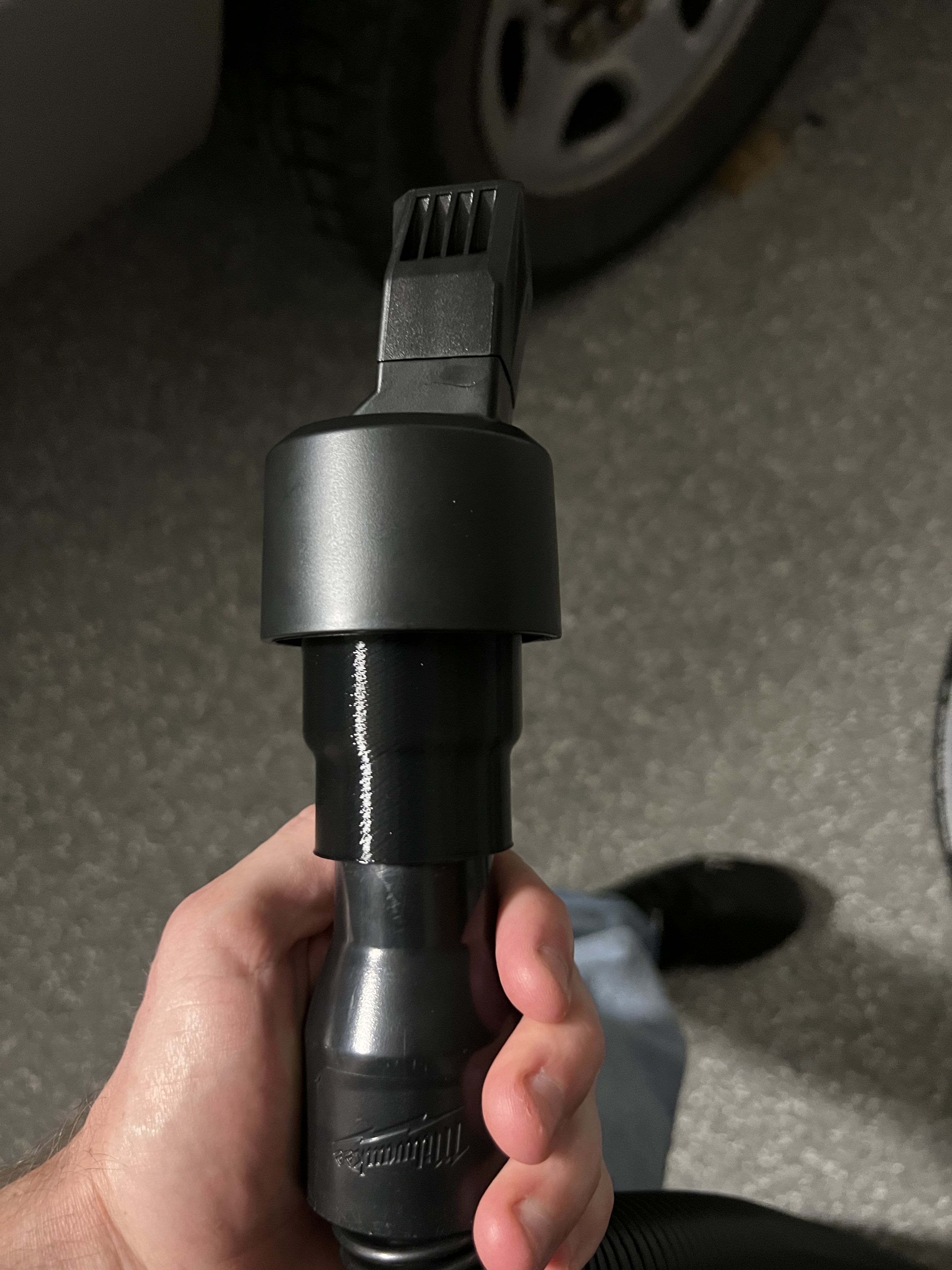 Milwaukee M18 Sander to Vacuum Adapter