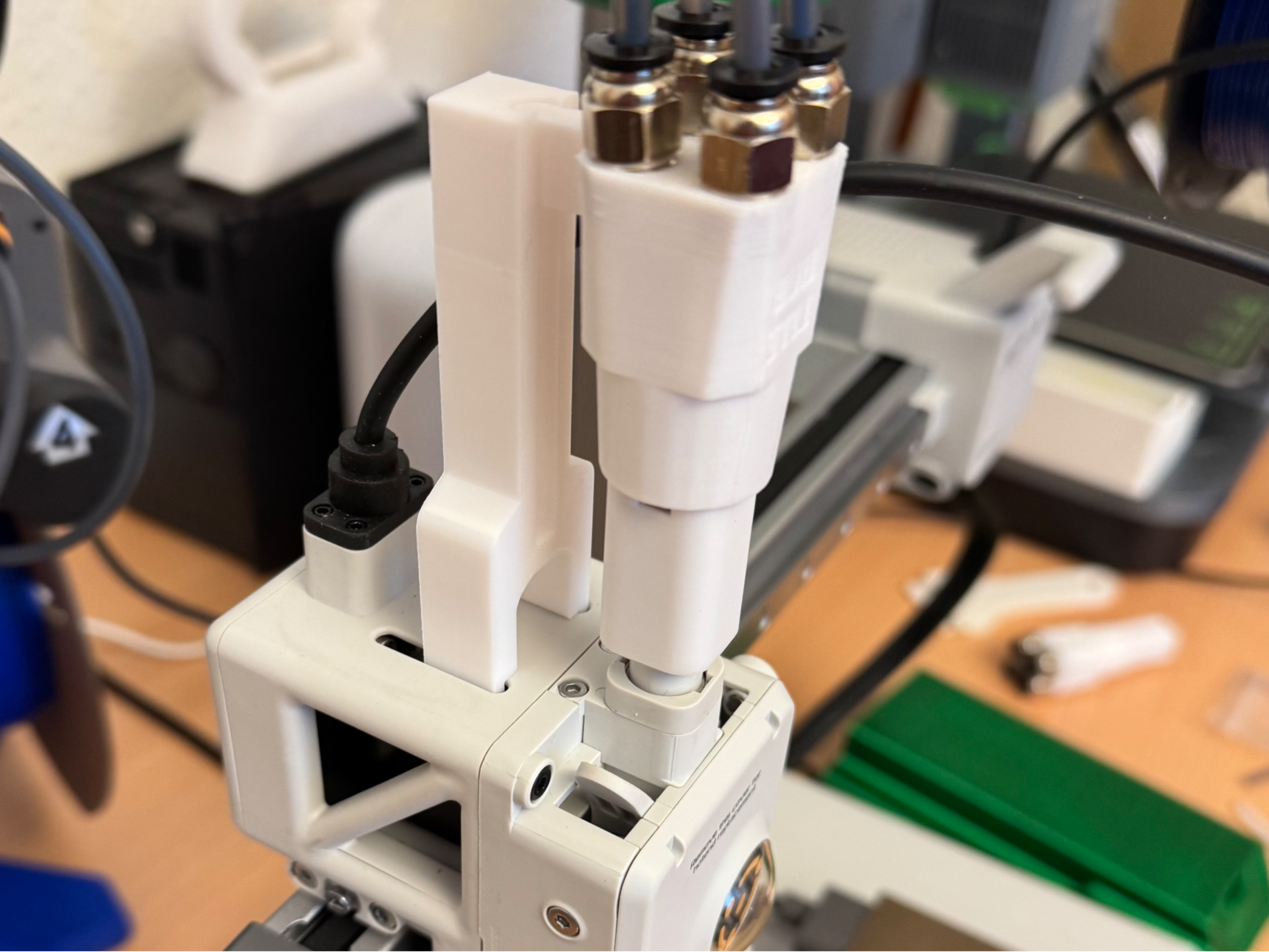 AMS Lite PTFE tube holder with PC4-M10 4 and 5 way