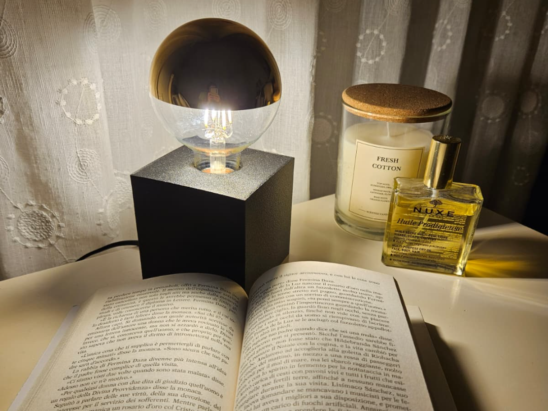 MONOLITO Chrome Lamp