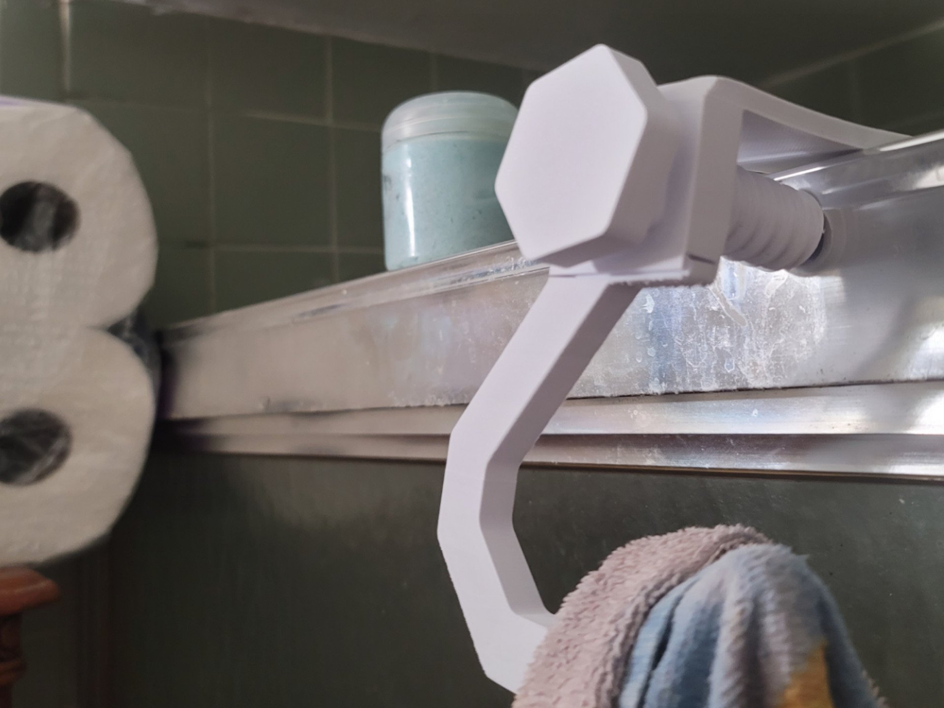 Adjustable Towel Holder V2